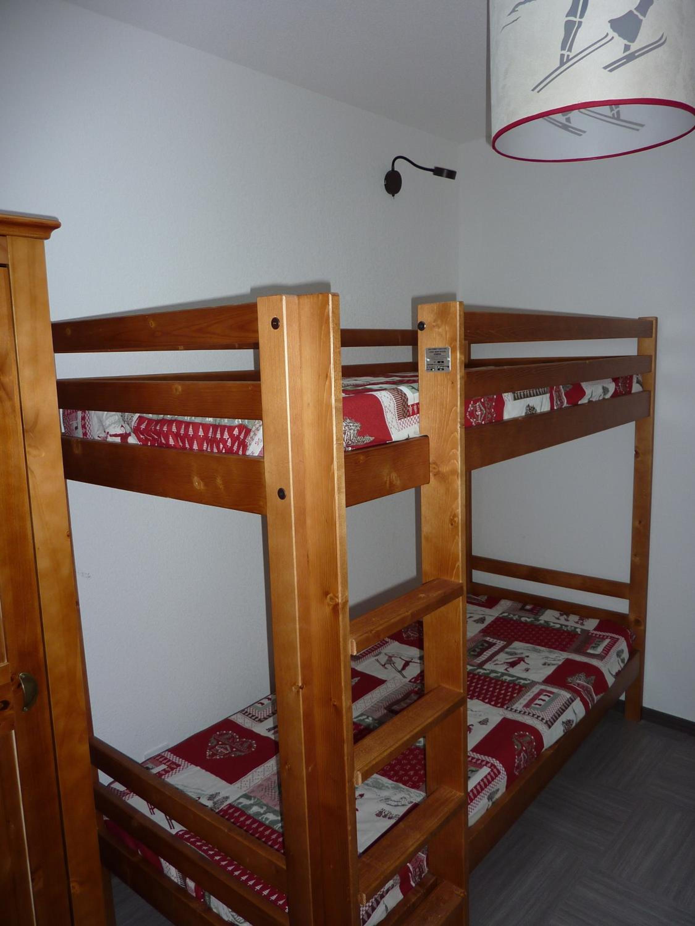 Two-Bedroom Apartment (7 Adults) photo 3