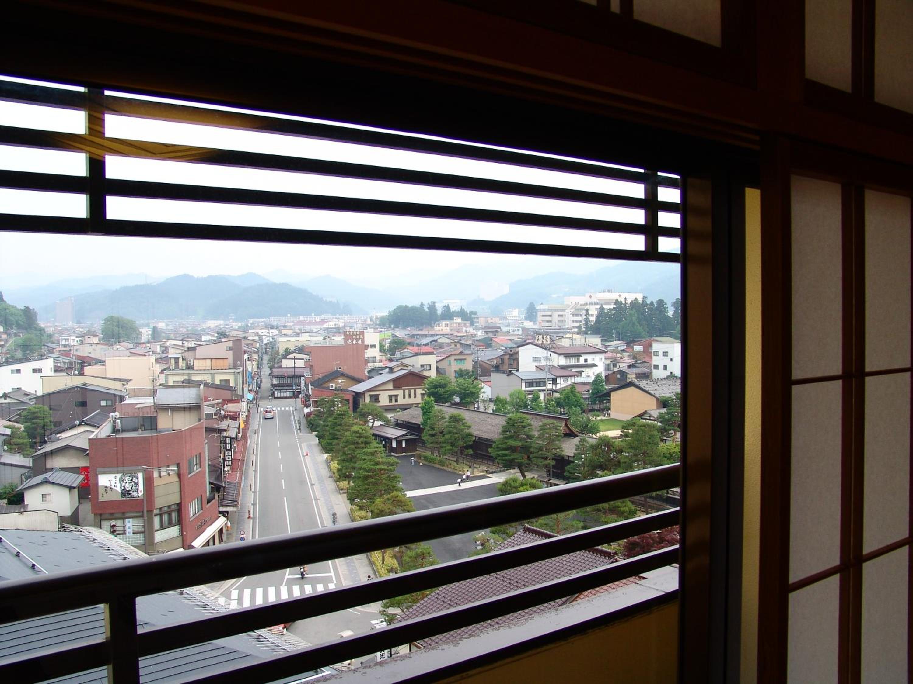 Japanese-Style Standard Room with City View - Photo 5
