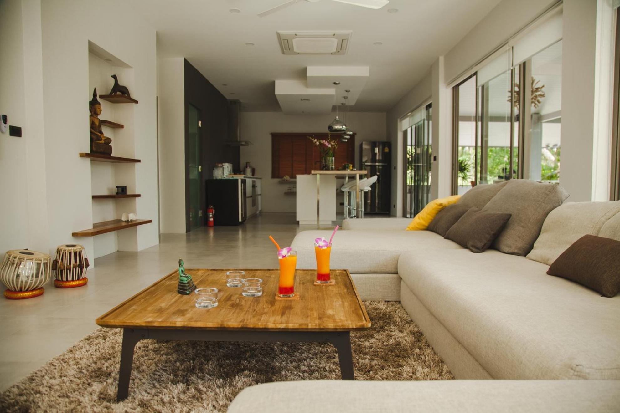 Three-Bedroom Villa photo 1