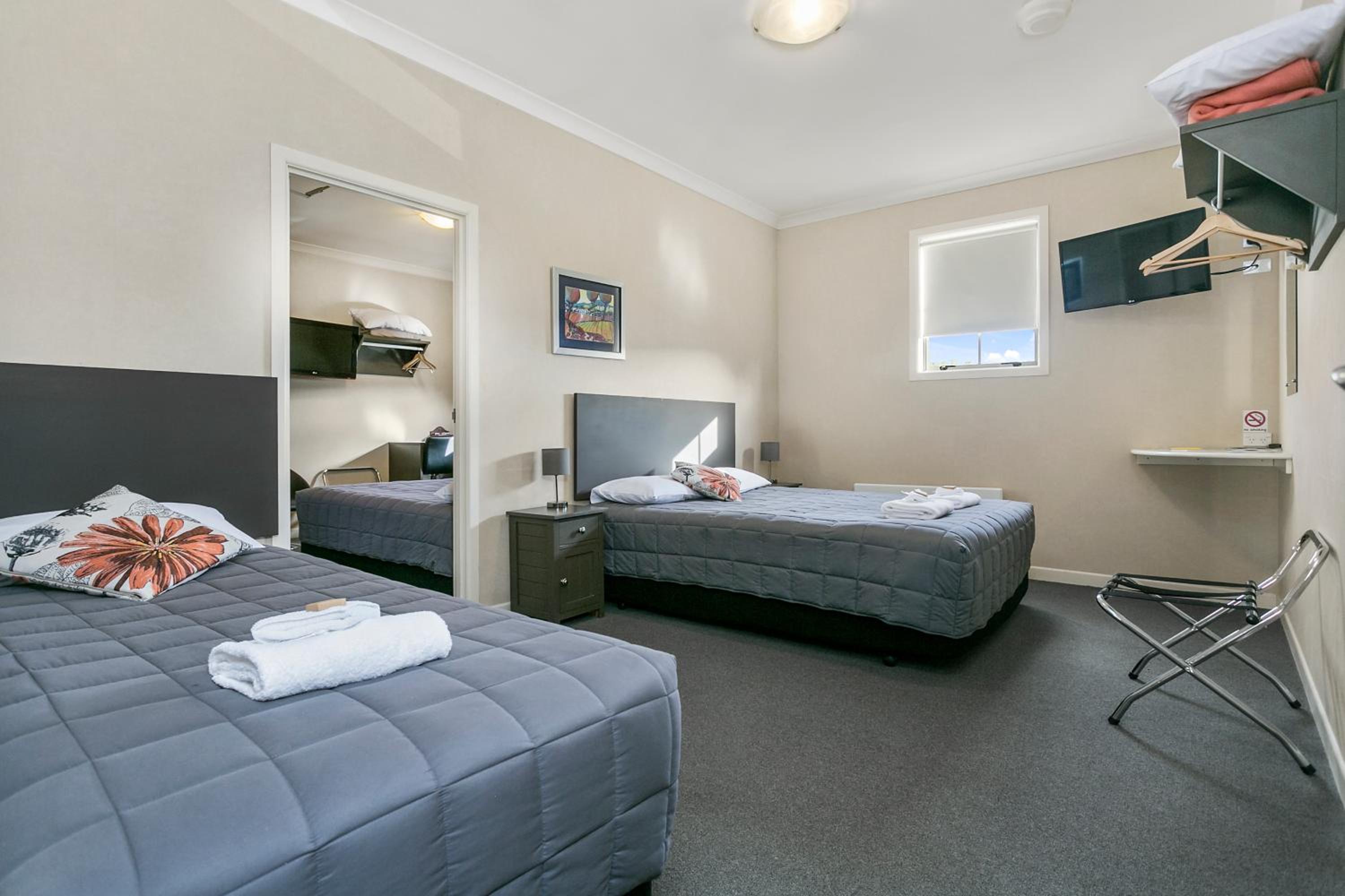 Two-Bedroom Double Studio photo 2