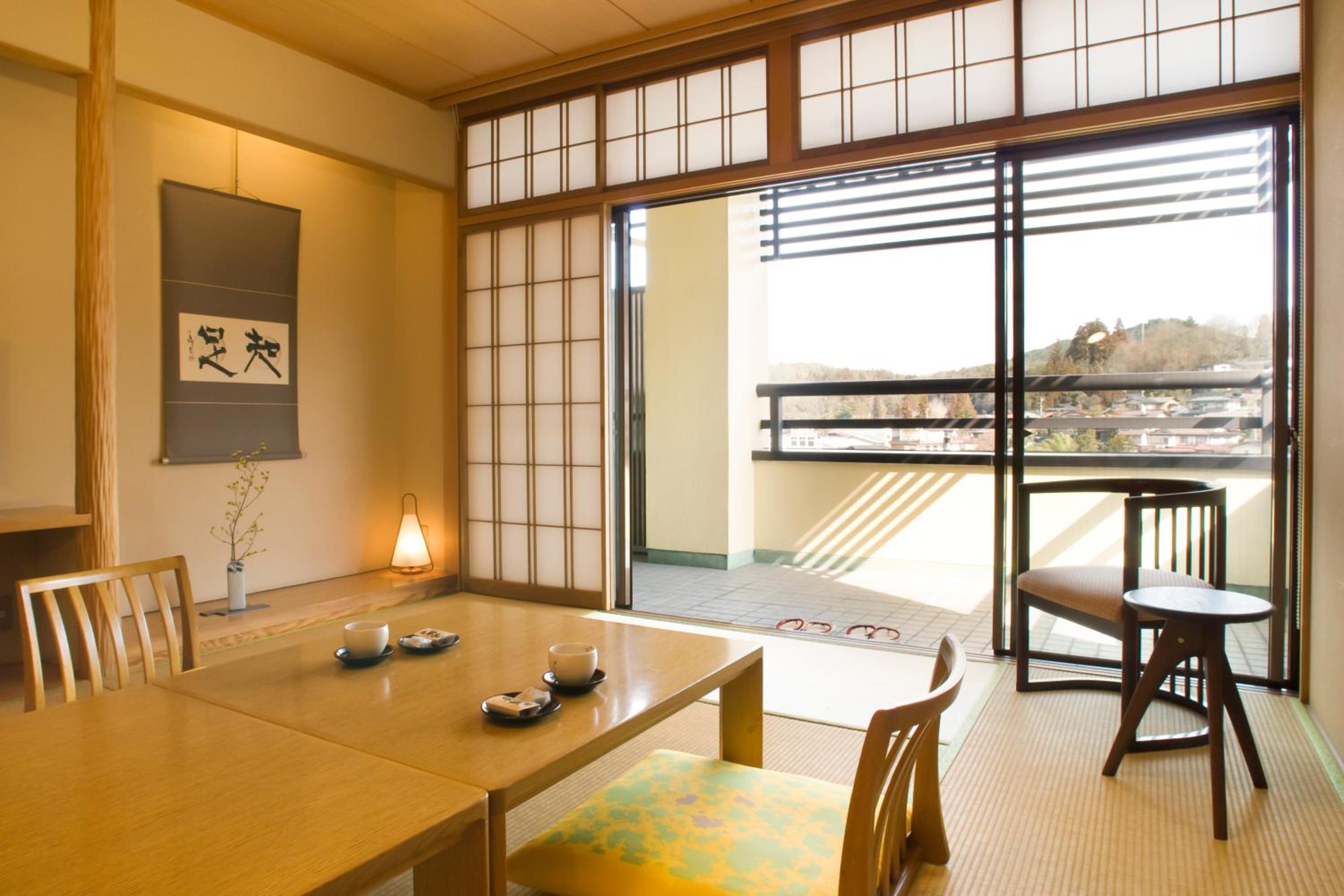 Japanese-Style Standard Room with River View - Photo 8