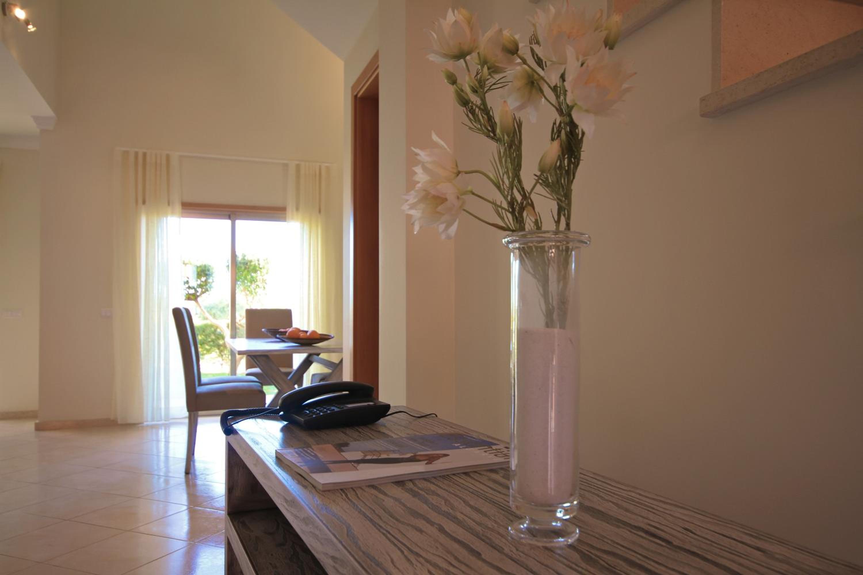 Two-Bedroom Villa (6 Adults) - Photo 6