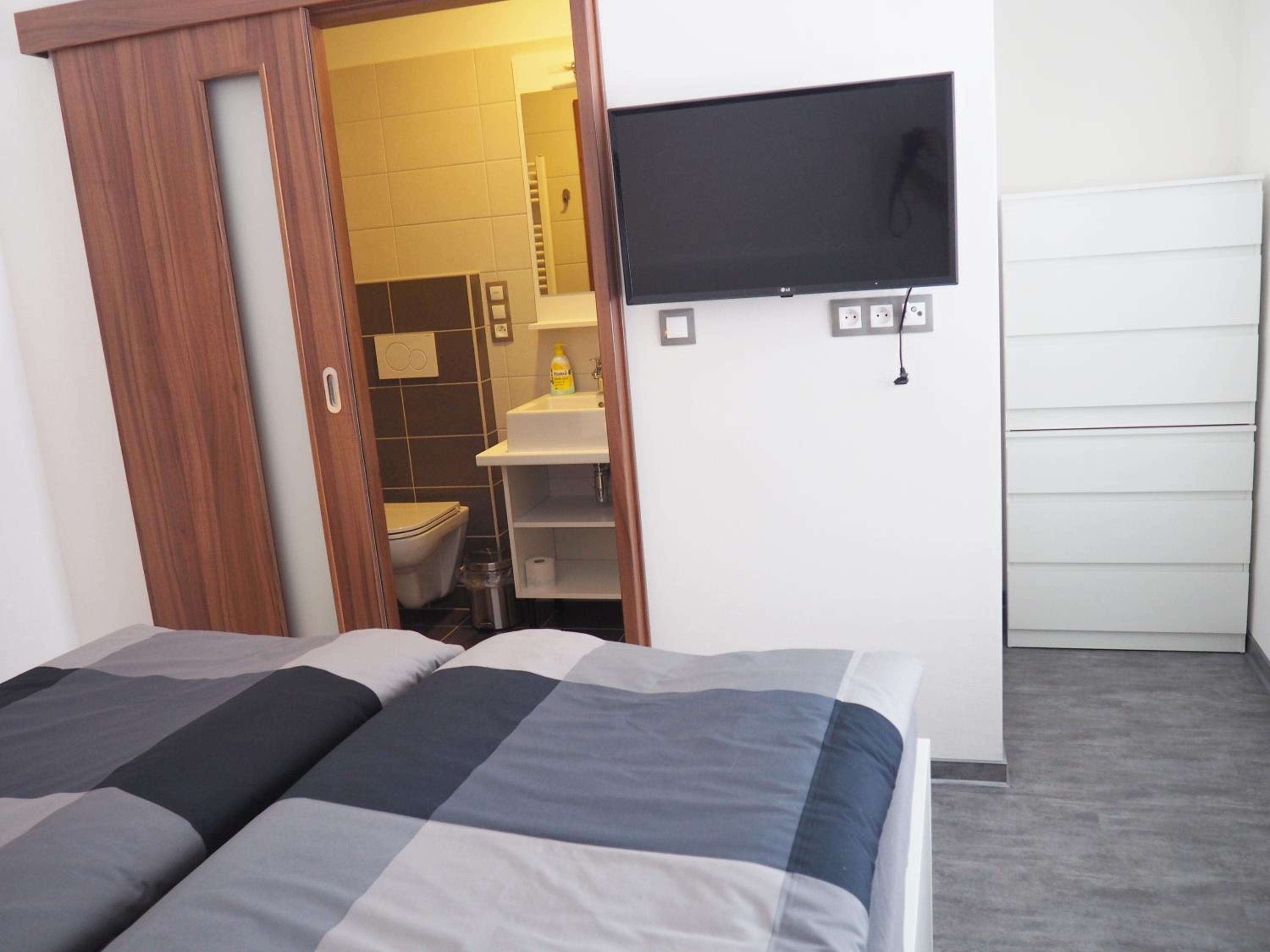 Double or Twin Room with Private Bathroom photo 1