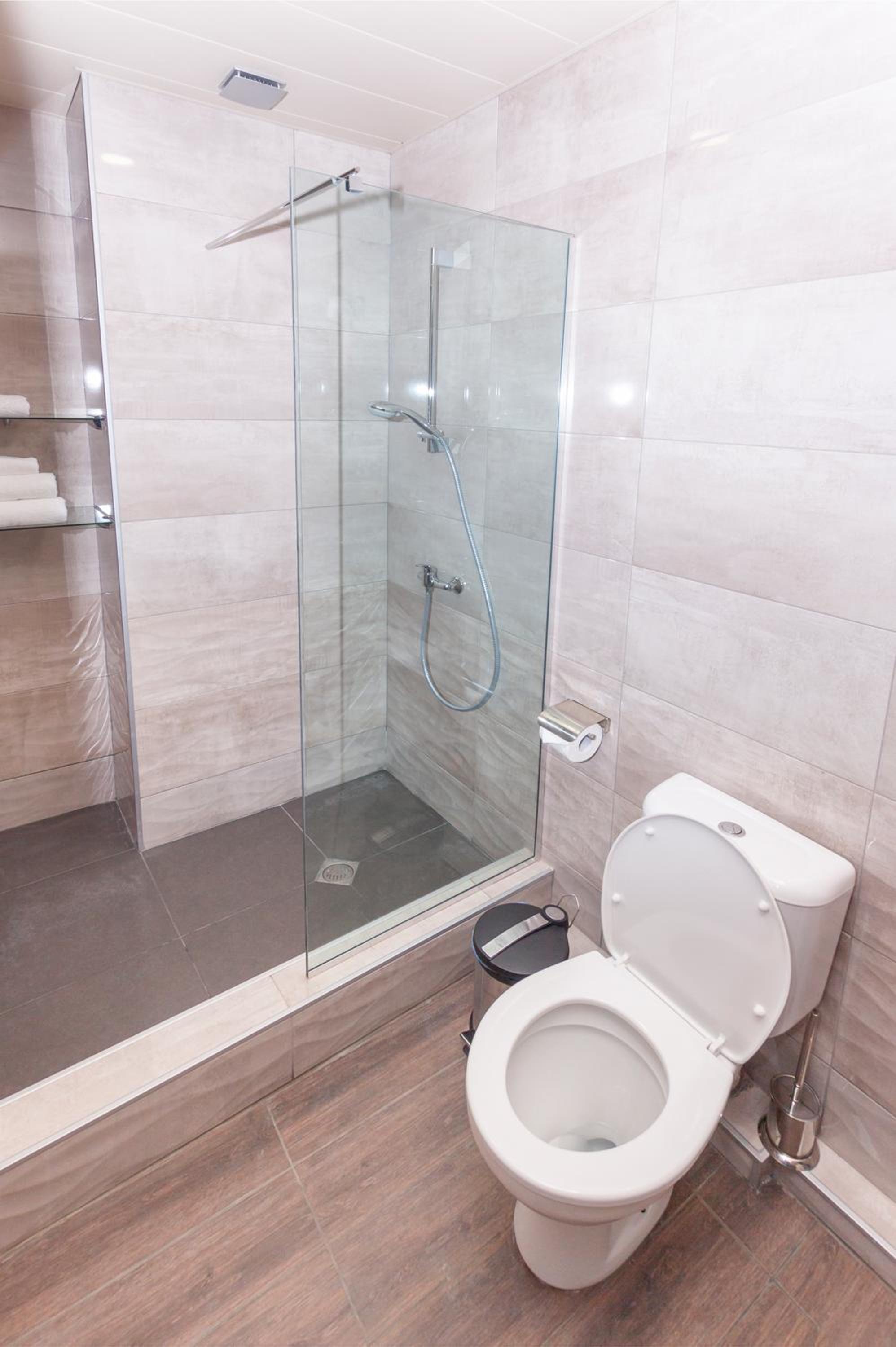 Double Room with Balcony (2 Adults + 1 Child) photo 3