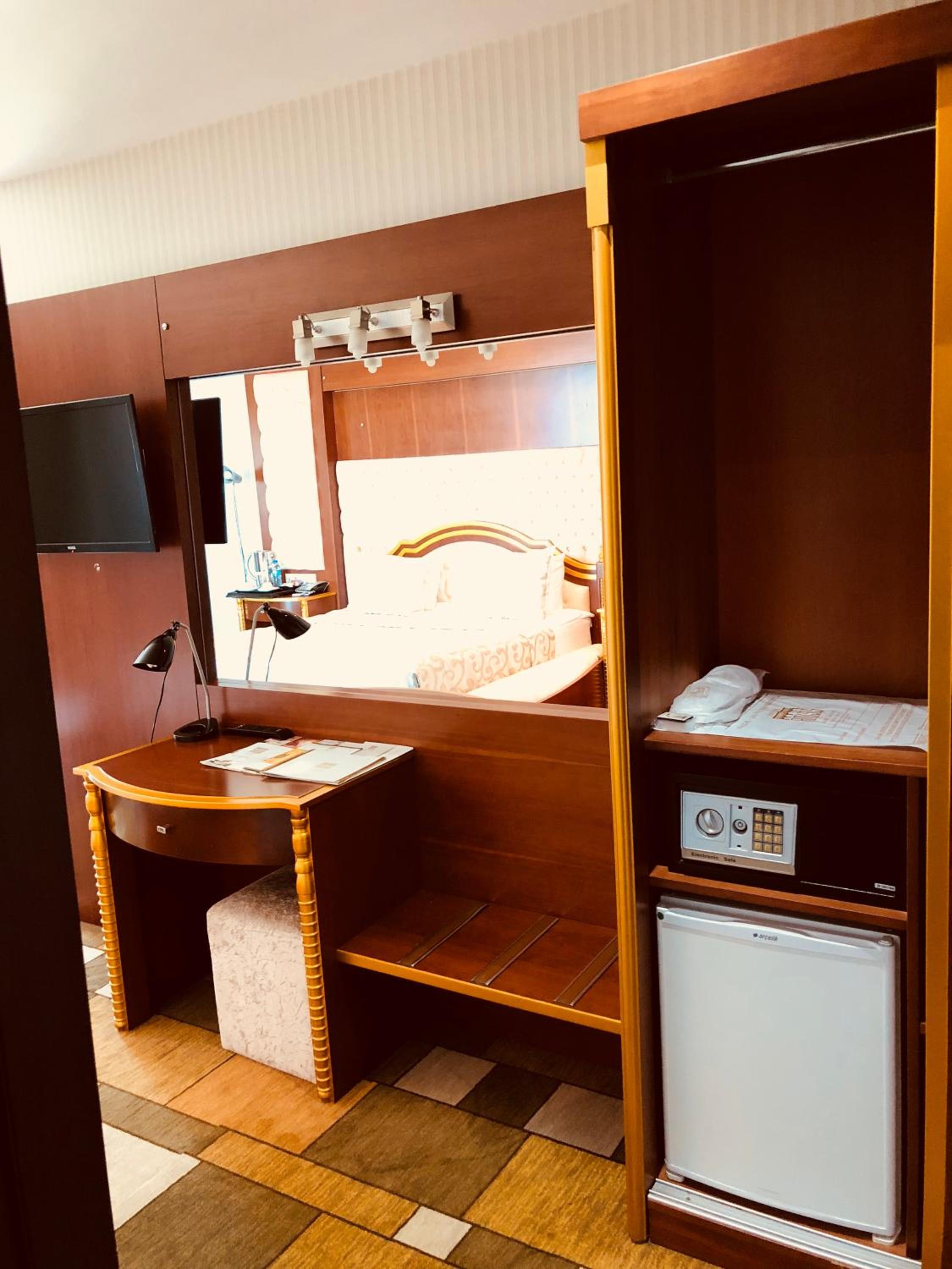 Standard Triple Room photo 2