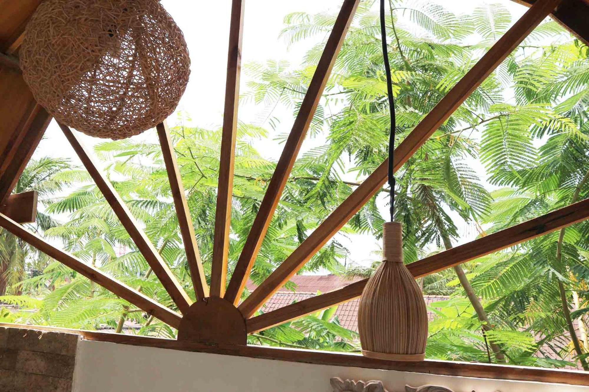 Bungalow with Balcony - Photo 13