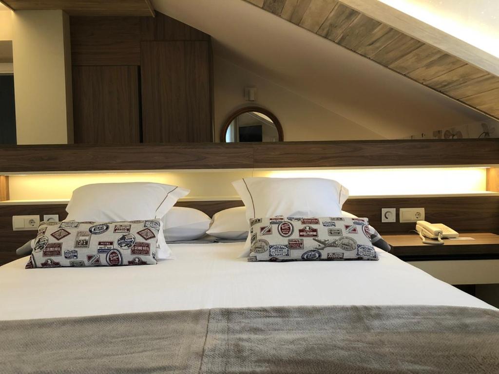 Deluxe Double Room photo 3