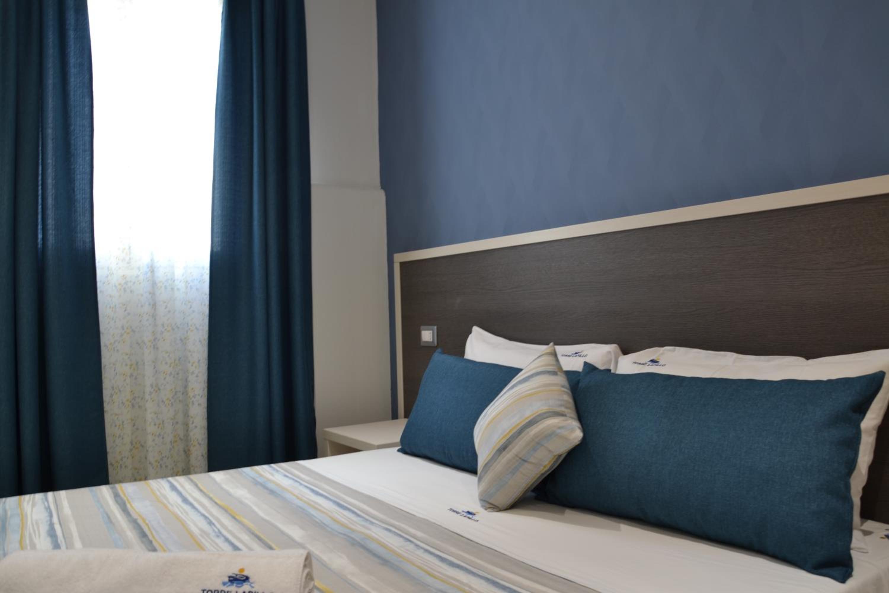 Deluxe Double or Twin Room photo 3