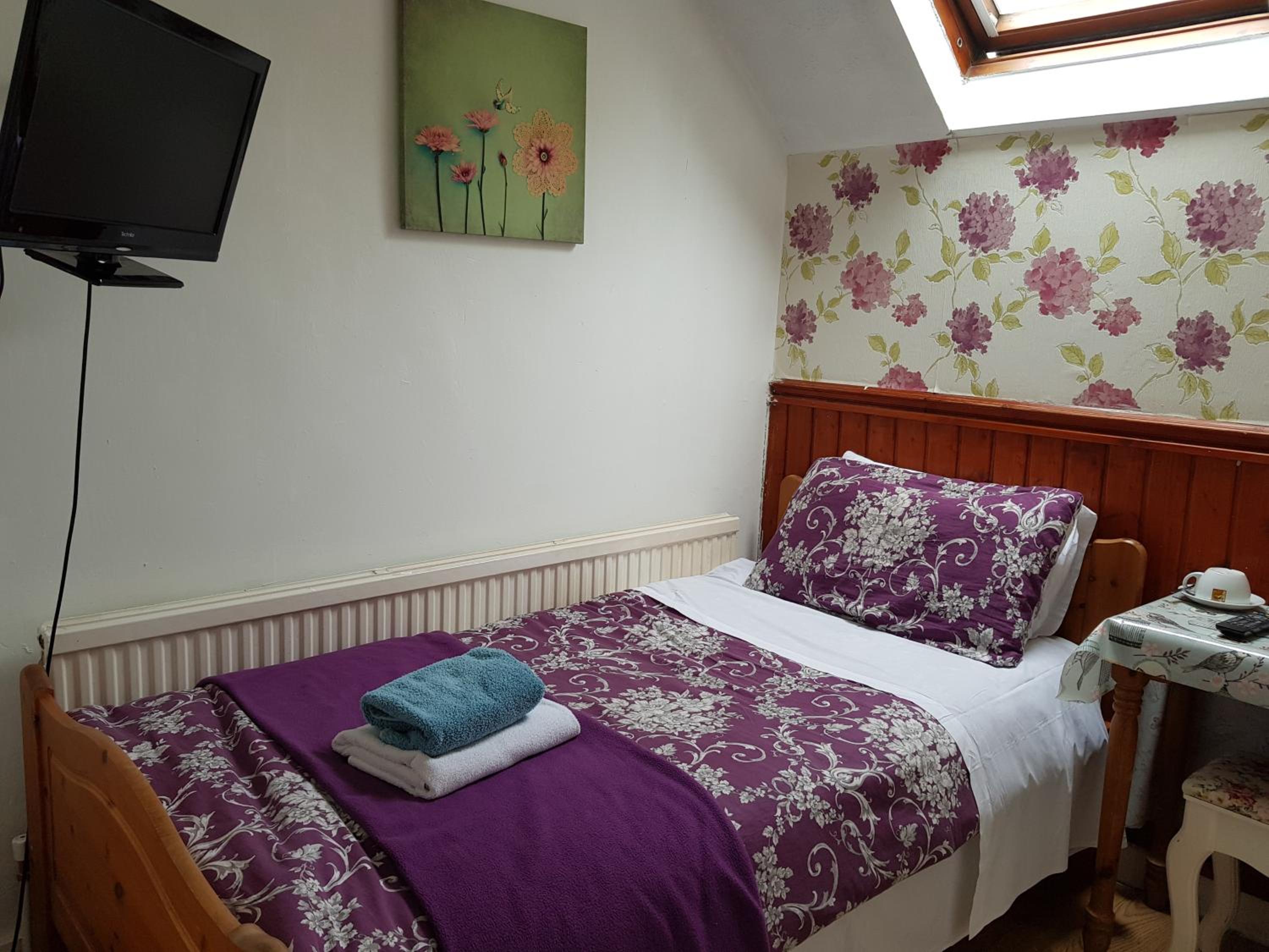 Single Room photo 2