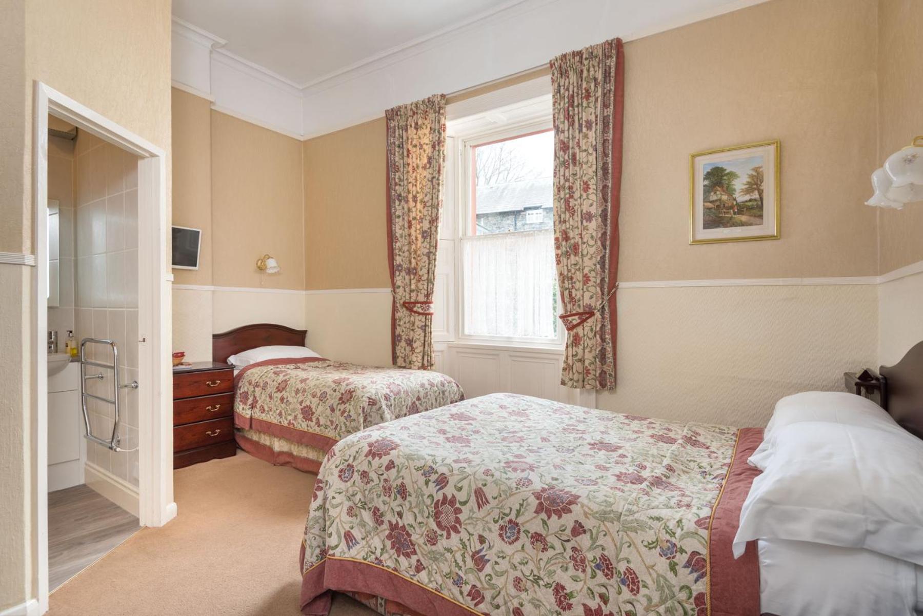 Superior Double or Twin Room photo 2