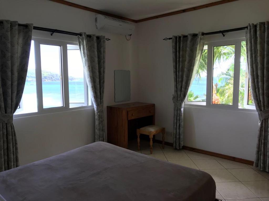 Standard Two-Bedroom Villa - Photo 3