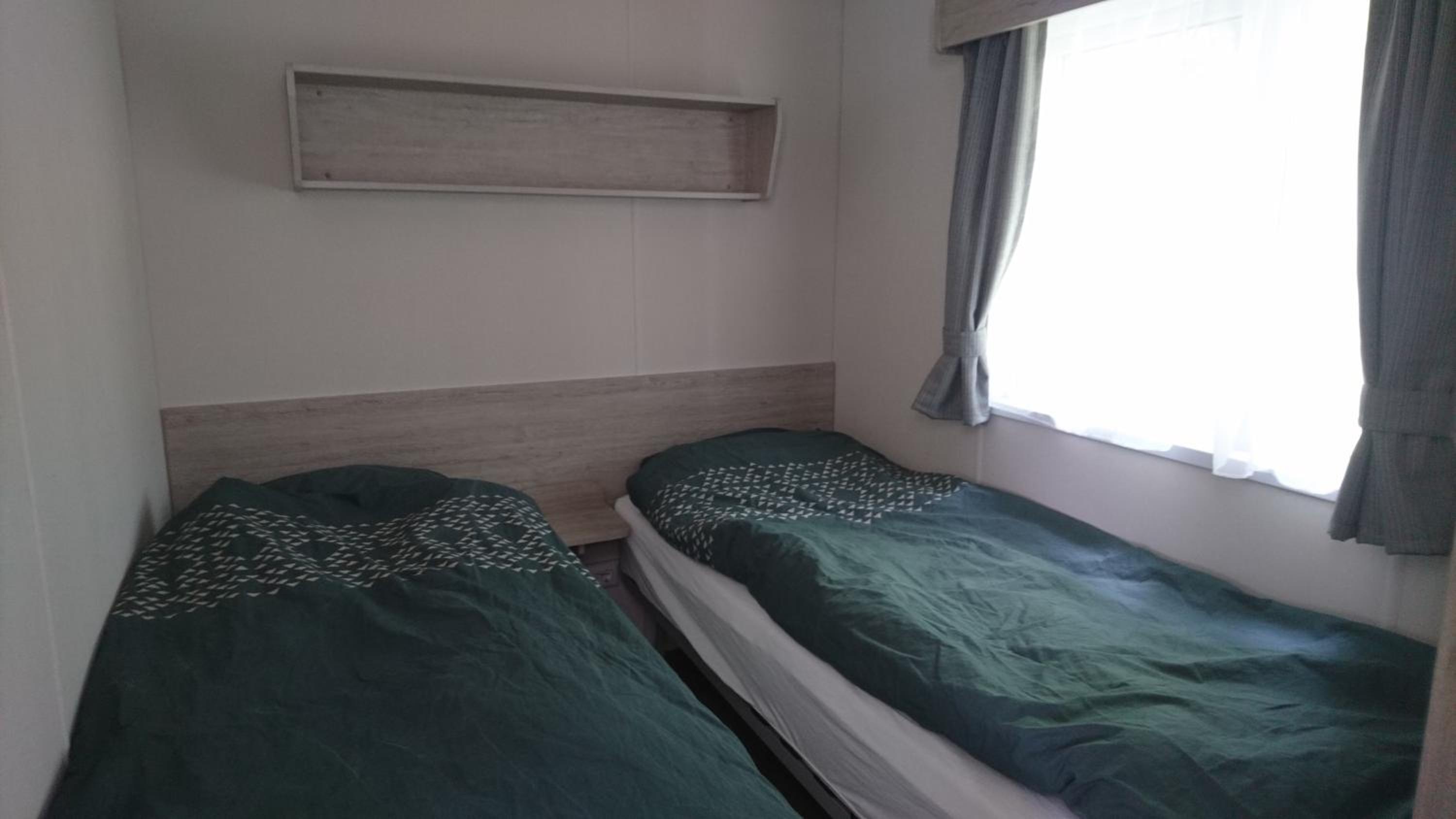 Mobile Home - Photo 5