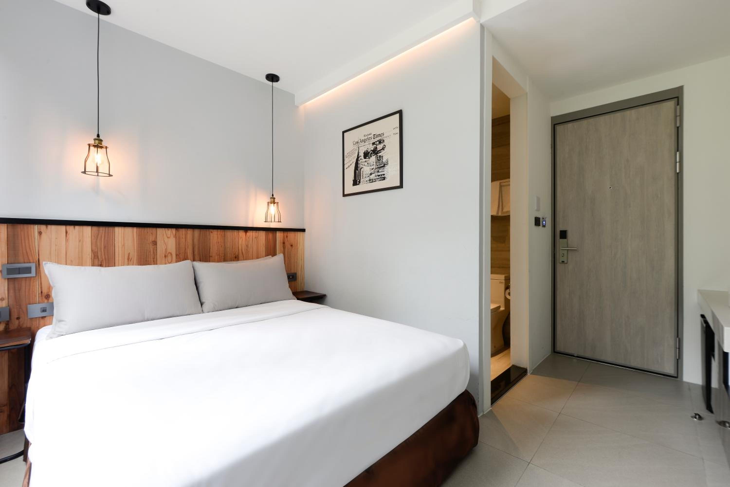 Economy Double Room photo 3