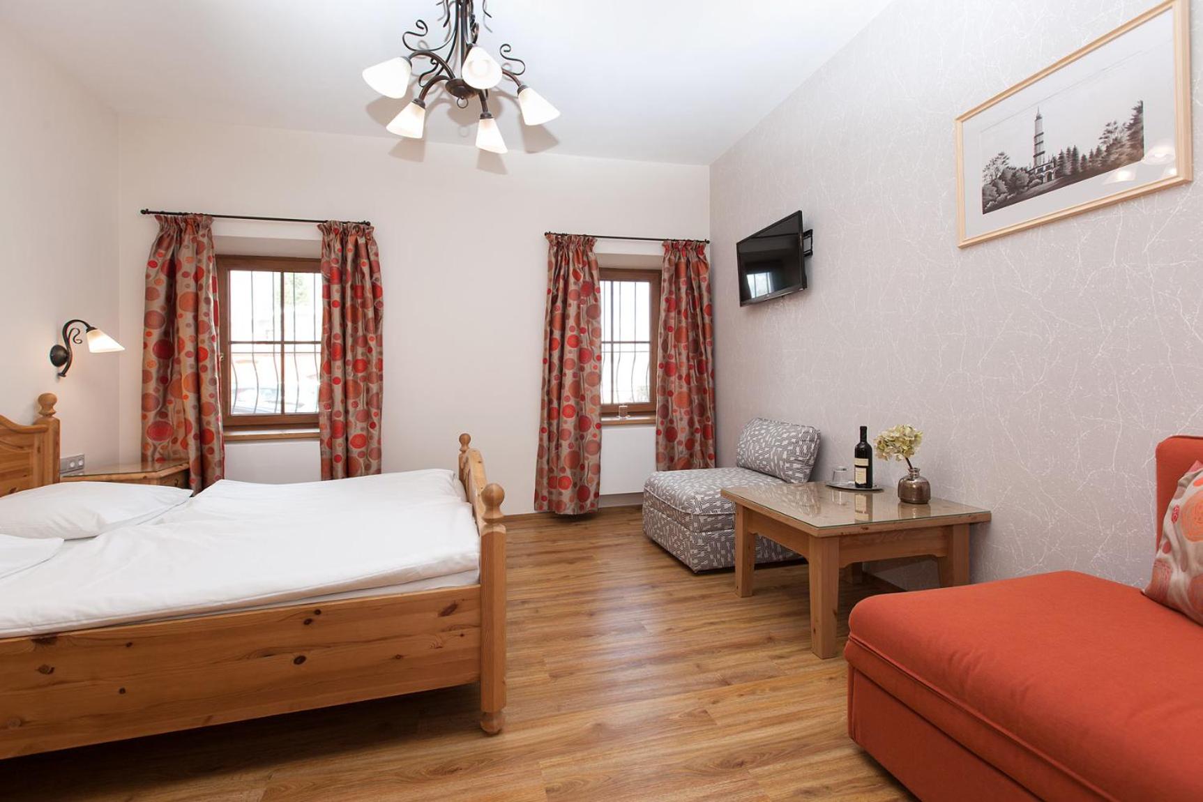 Deluxe Double Room with Shower - Photo 1