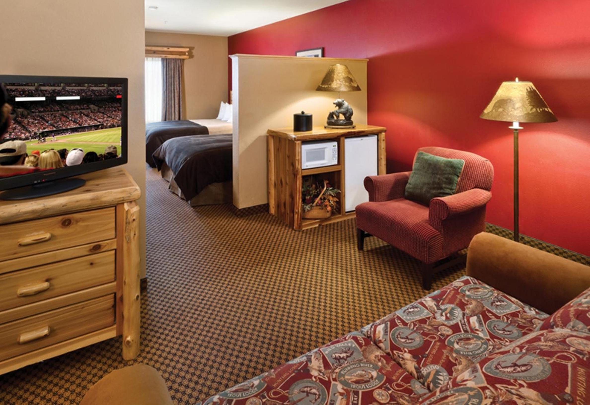 Queen Suite With Sofa Bed