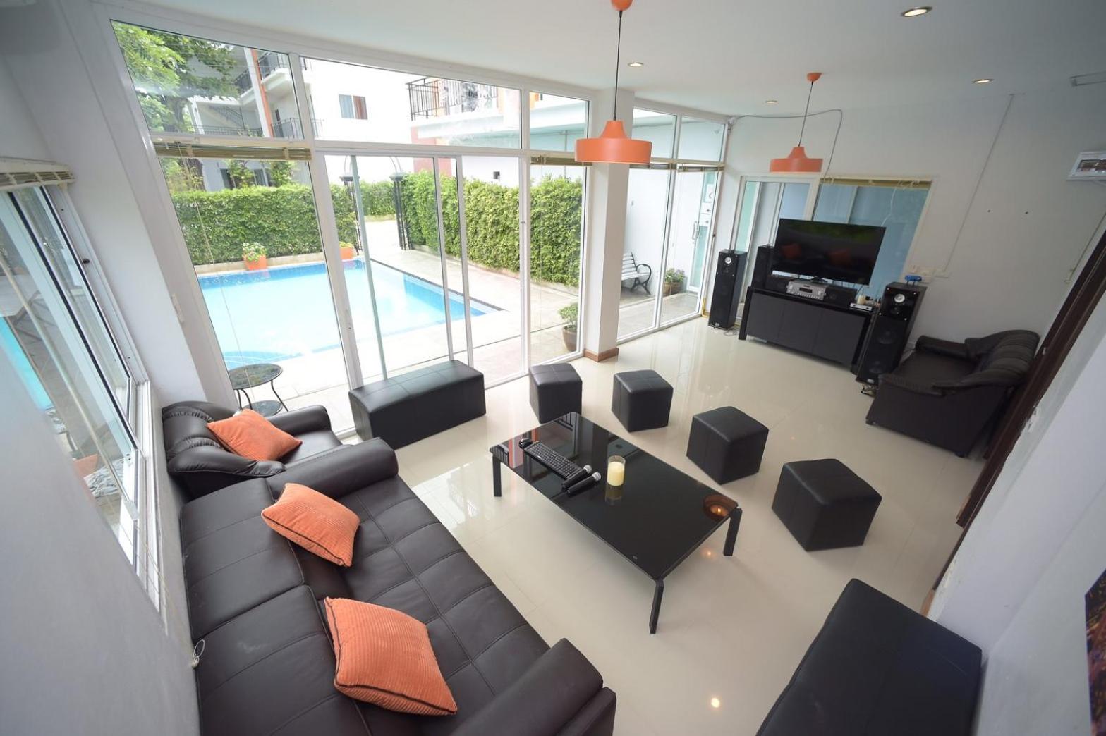 18 Bedroom Villa with Private Pool