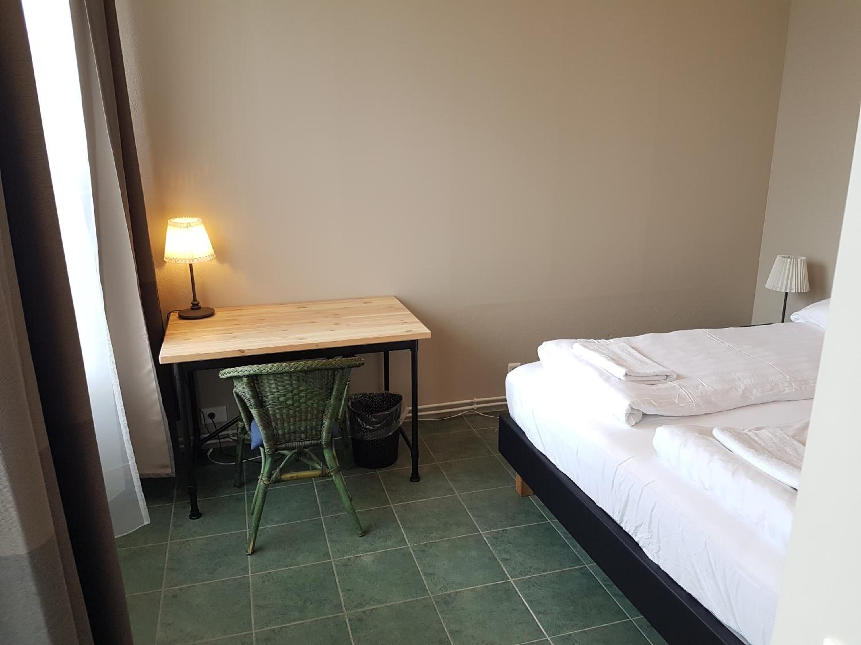 Double Room with Shared Bathroom photo 1