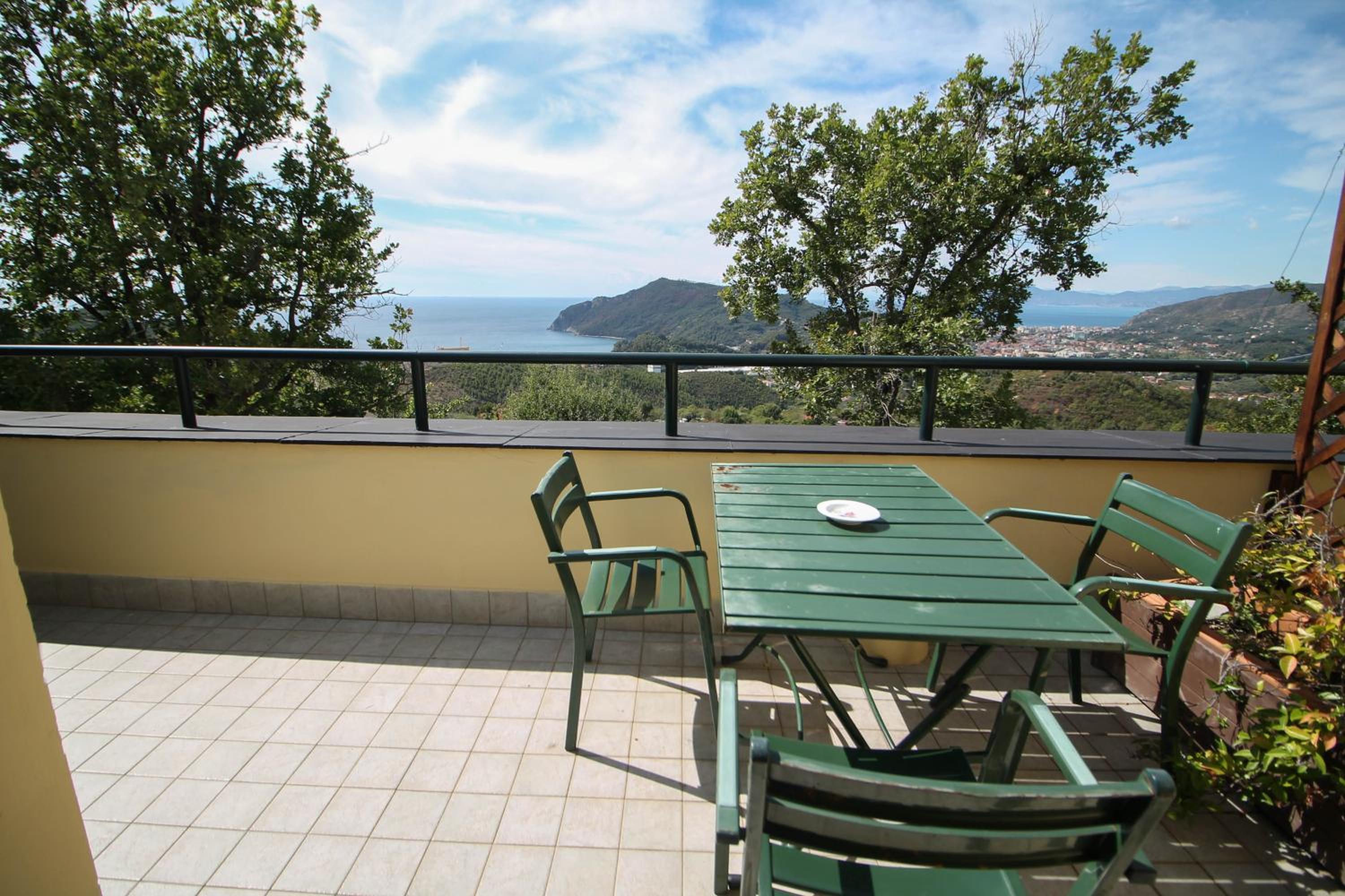 Double Room - Photo 14