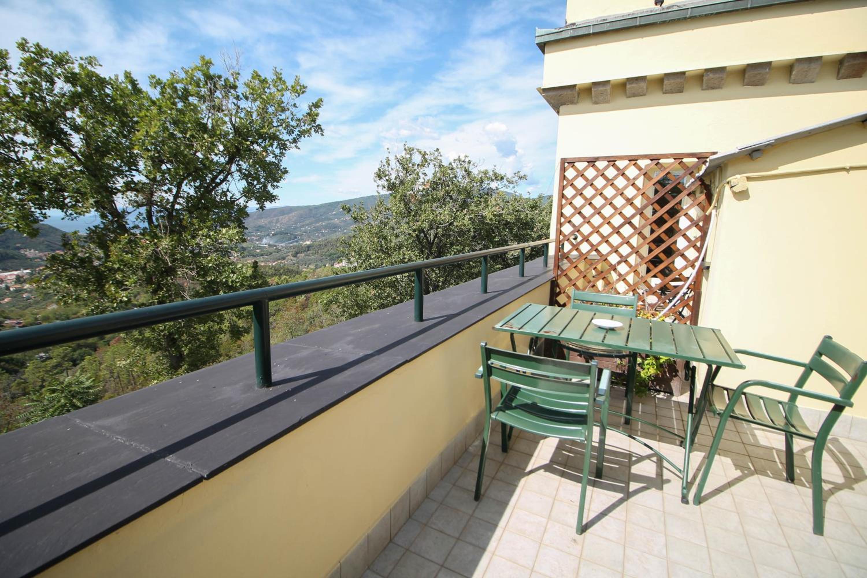 Double Room - Photo 15