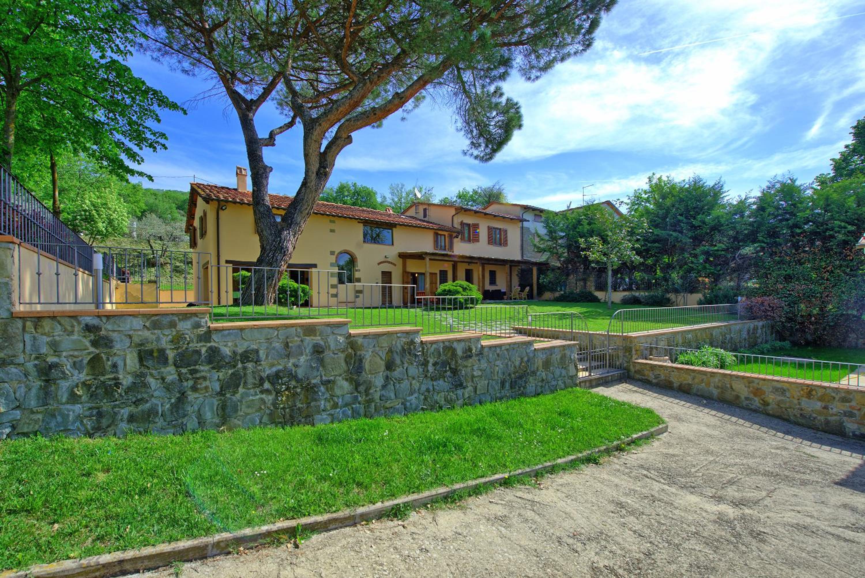 Villa with Private Pool photo 2