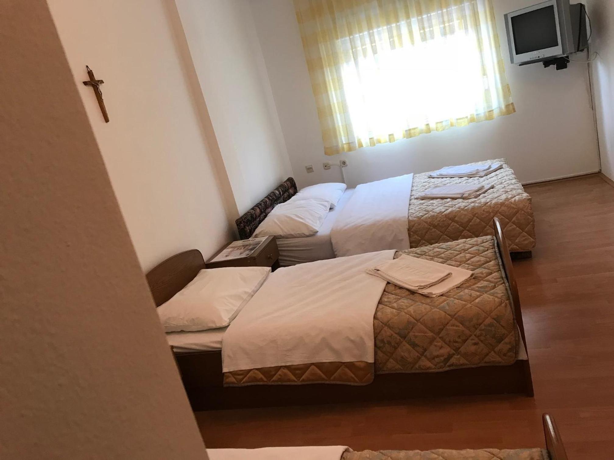 Quadruple Room photo 2