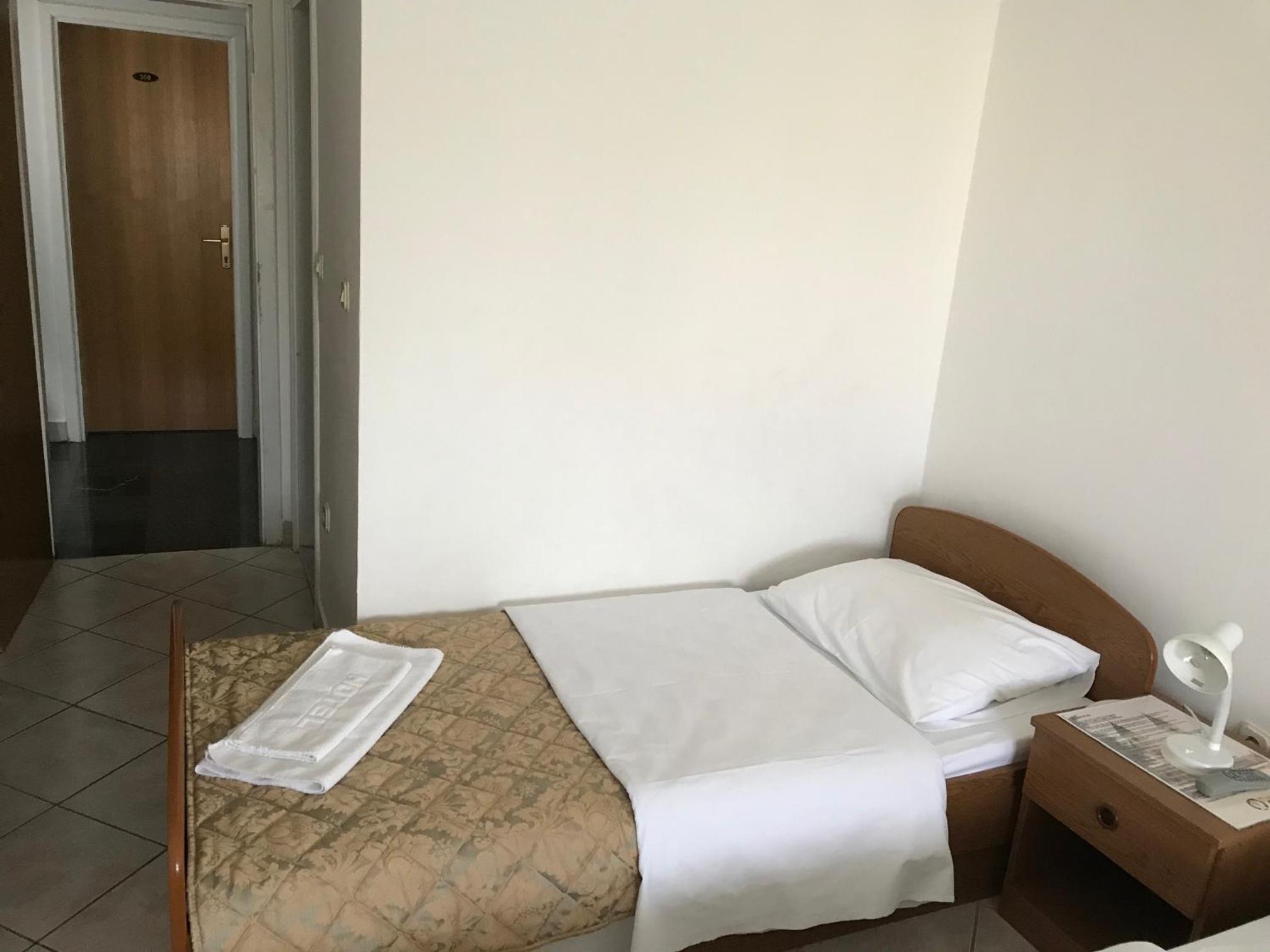 Single Room photo 1