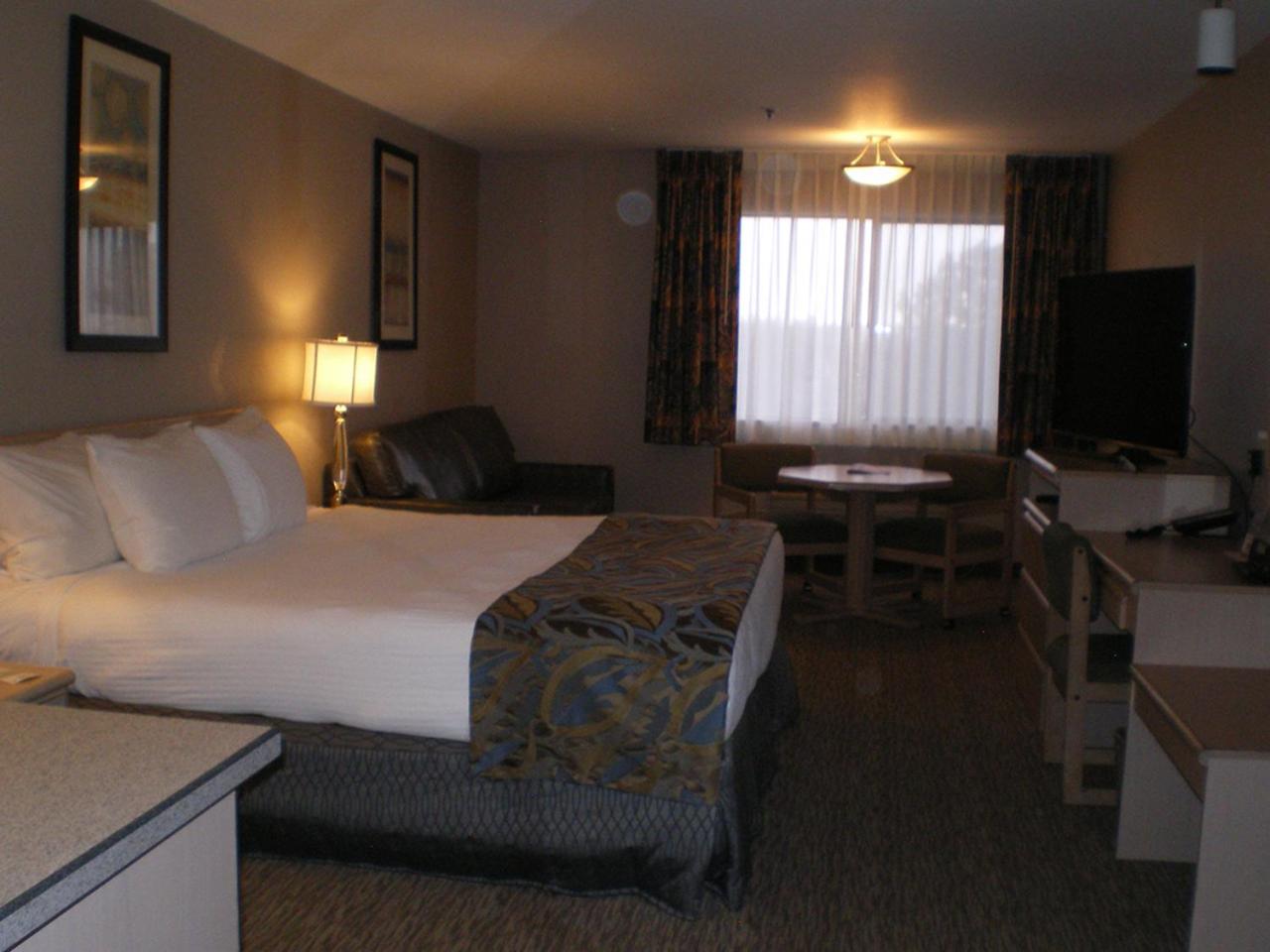 King Room With Sofa Bed photo 1