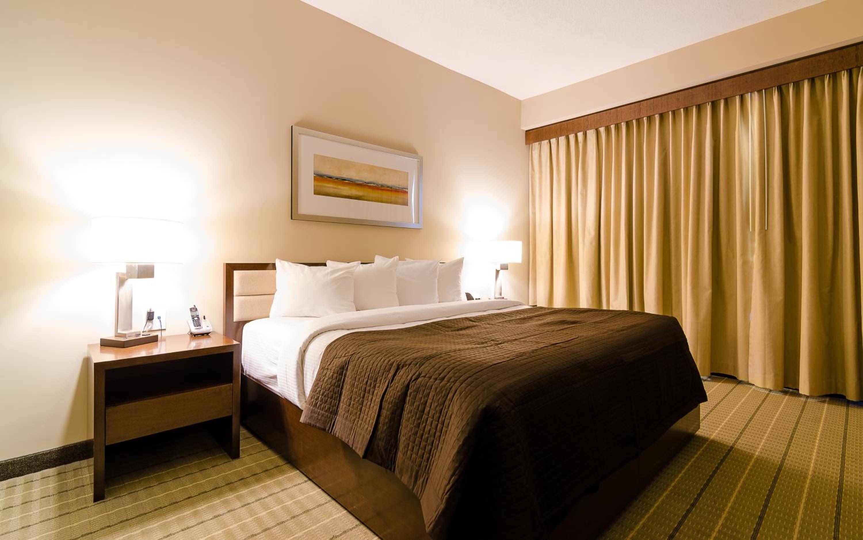 King Suite - Photo 1