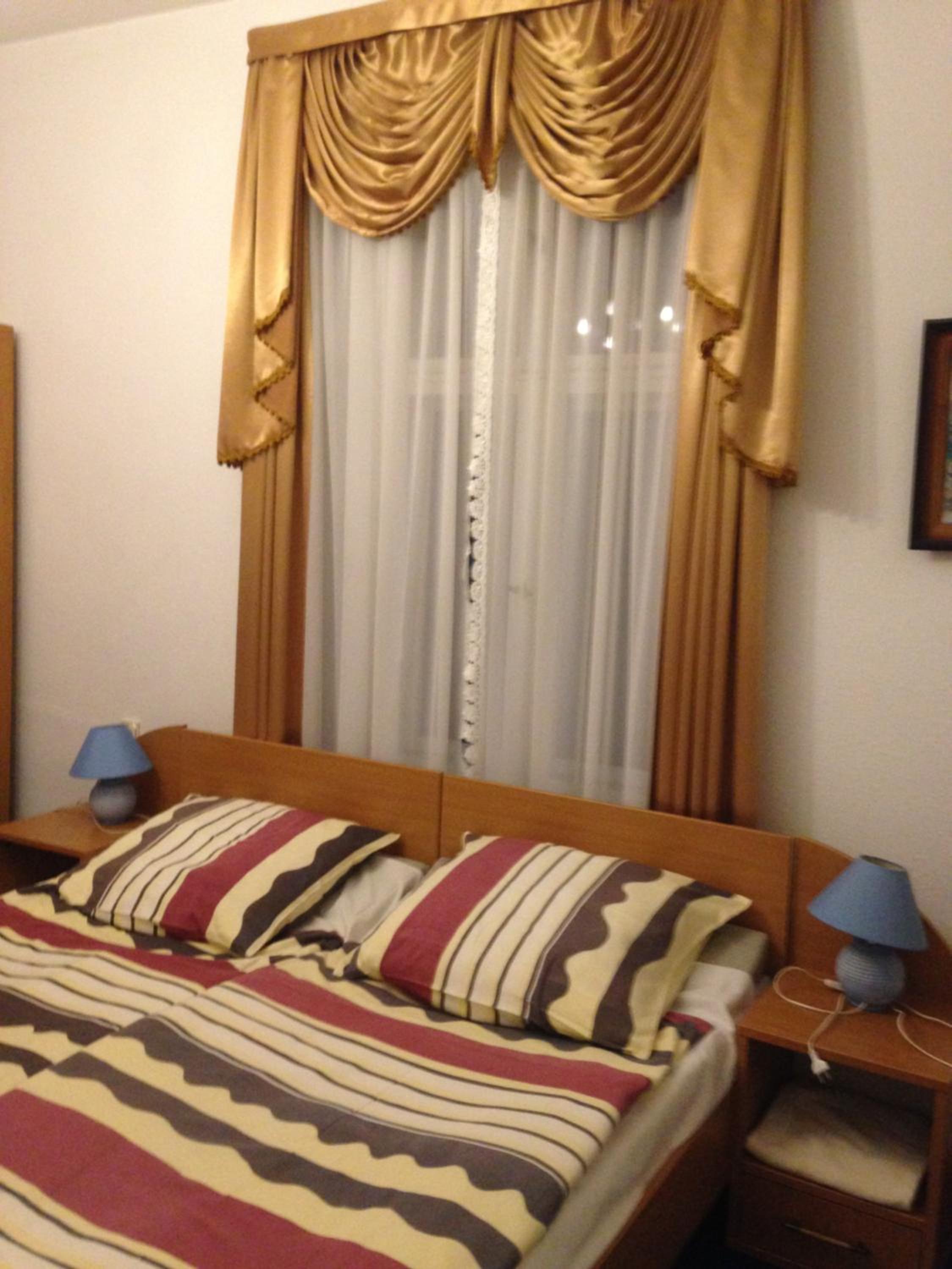 Deluxe Double Room with Shower photo 3