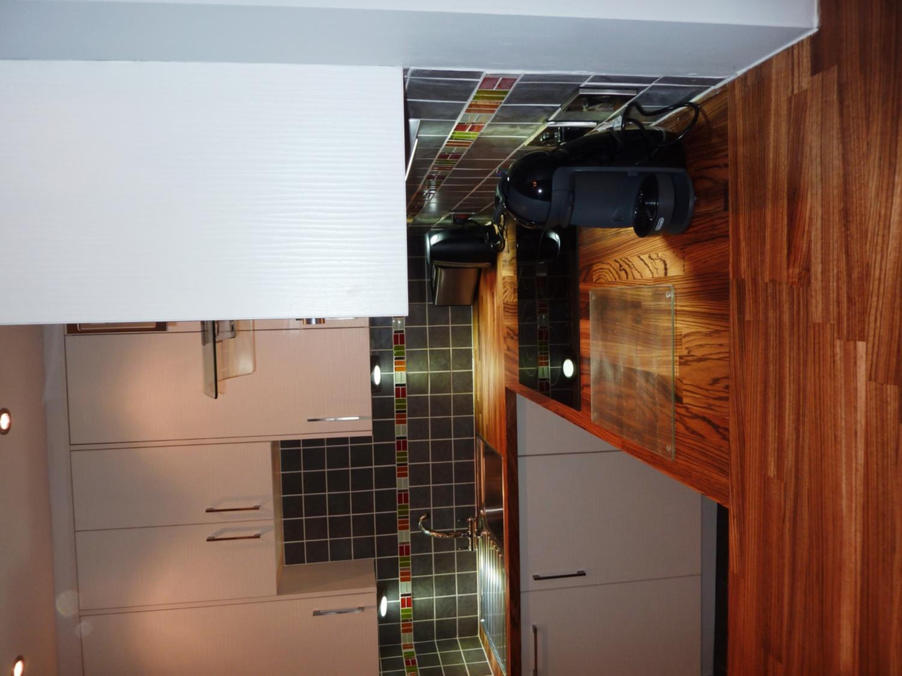 Luxury Suite - Photo 2