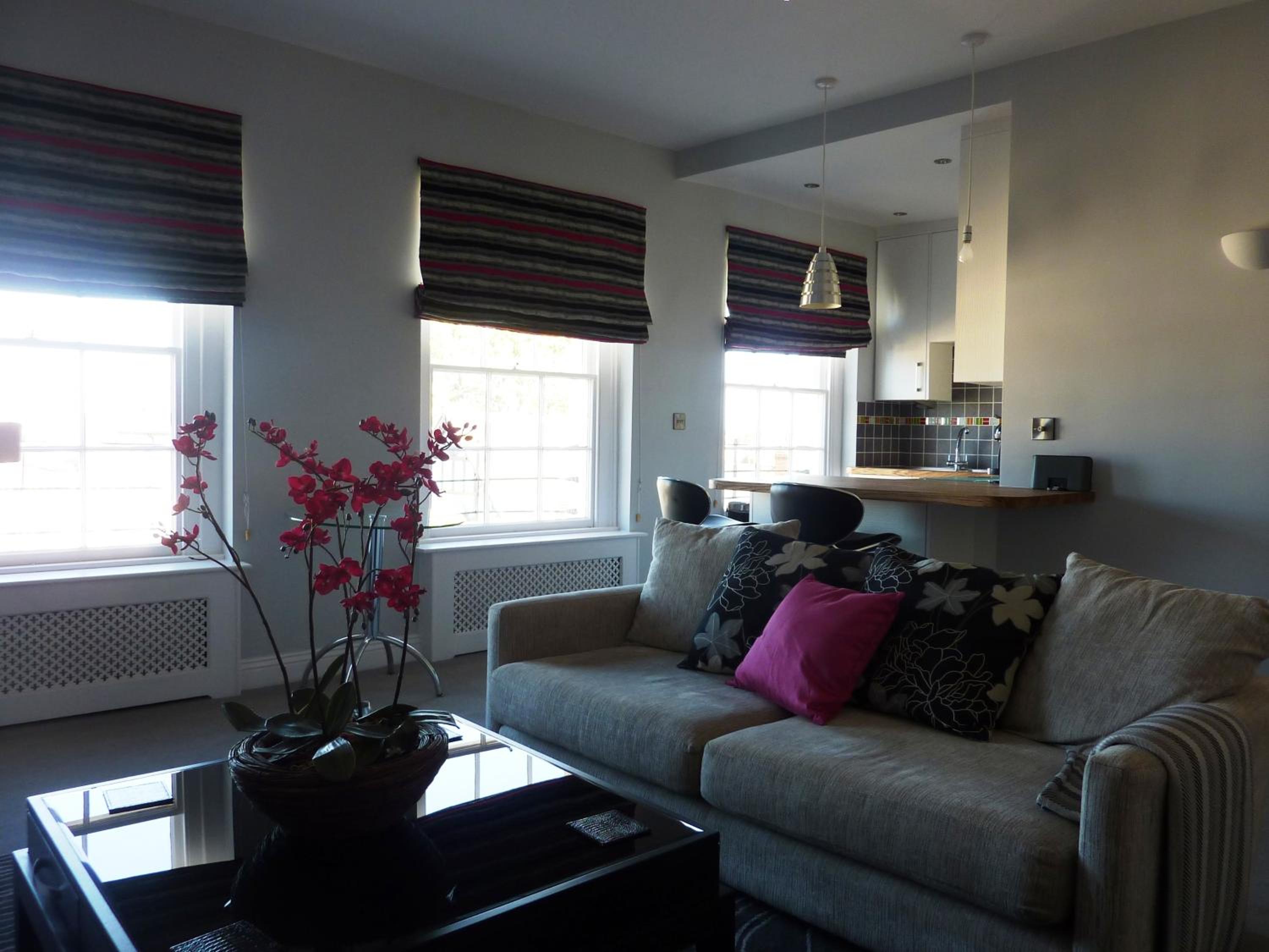Luxury Suite - Photo 16