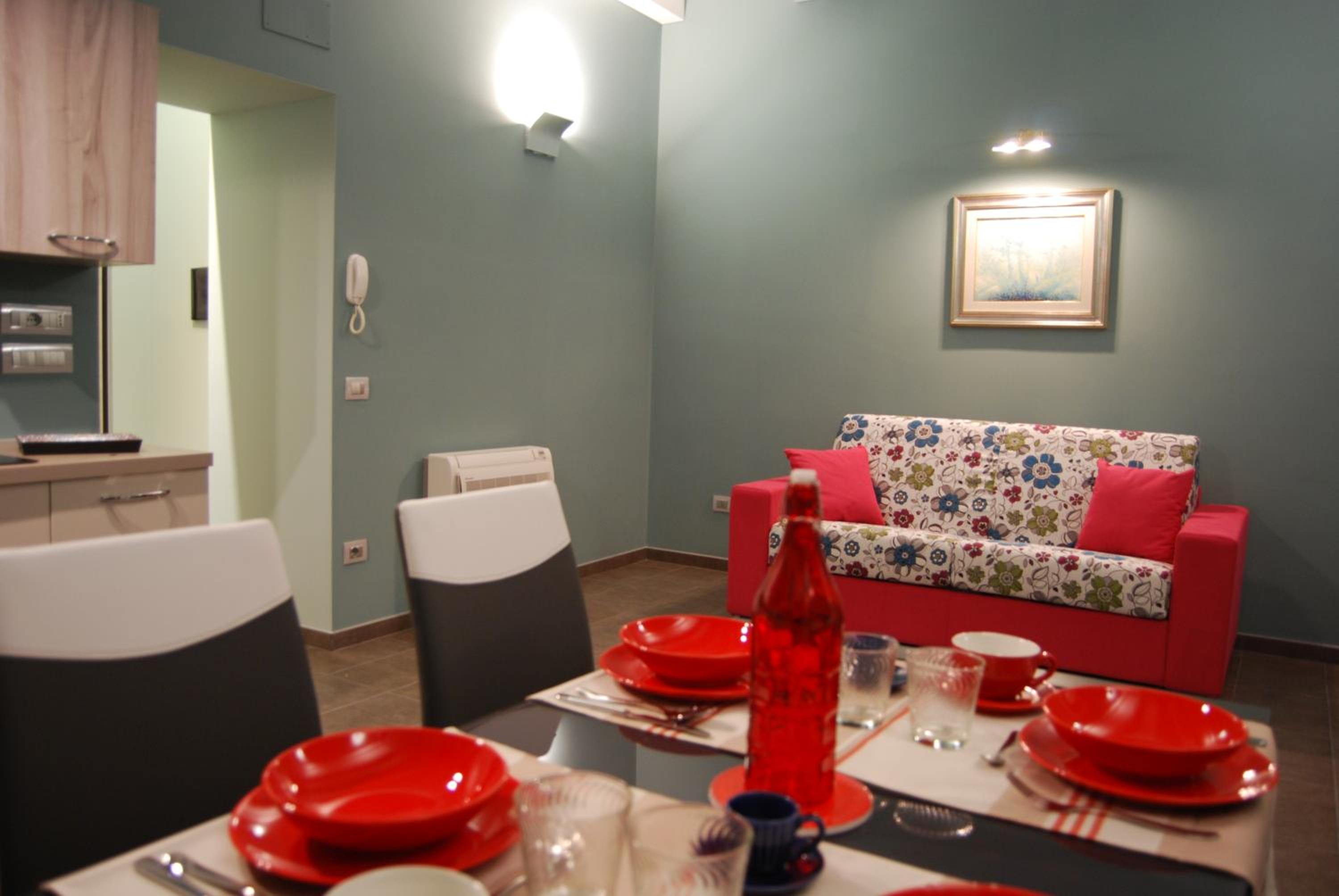 Deluxe Apartment - Photo 2