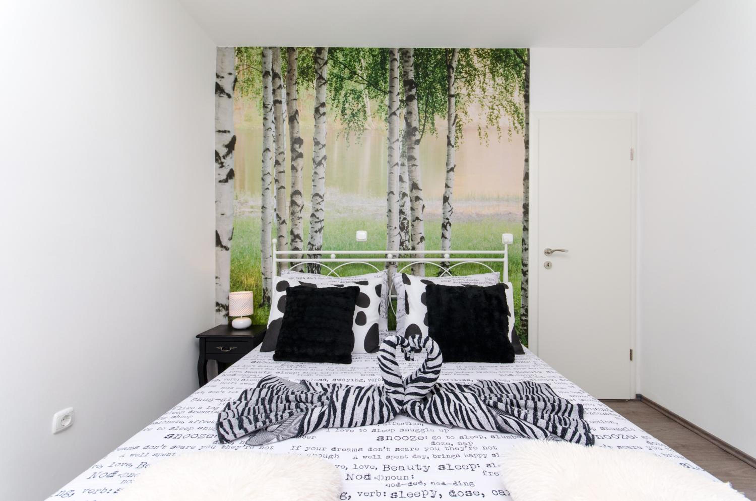 Deluxe Double Room With Shower