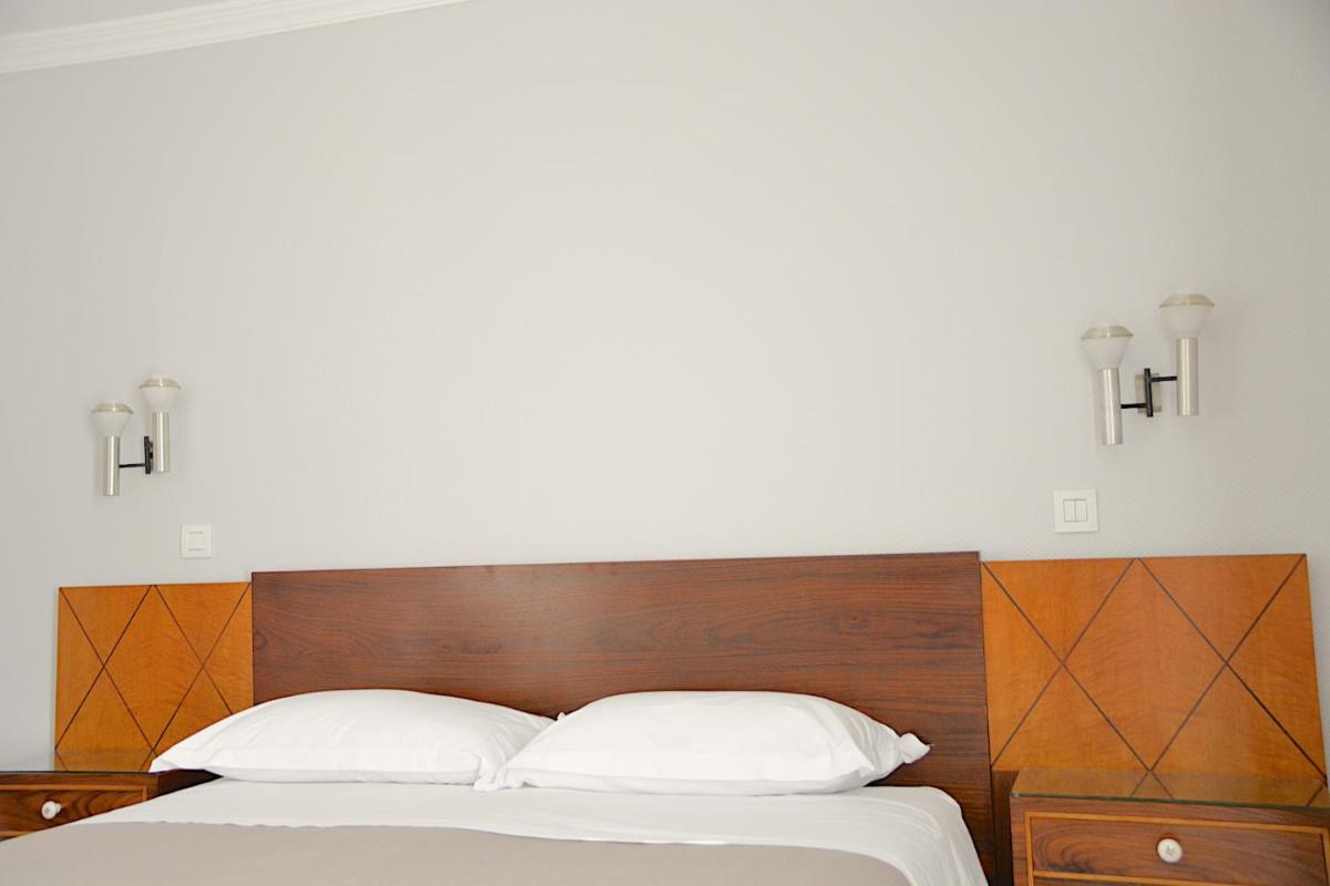 Deluxe Double Room with Balcony photo 2