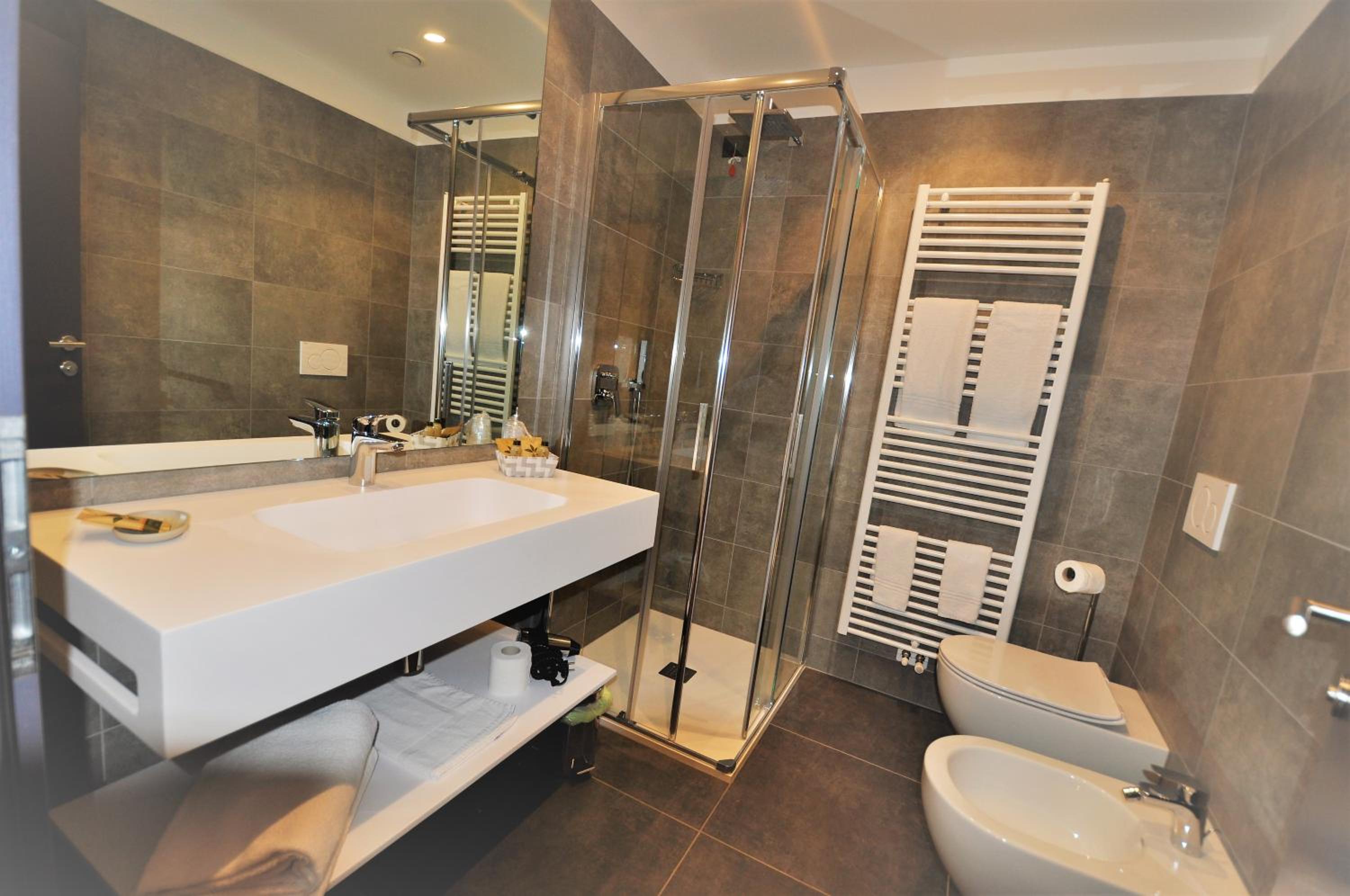 Standard Double or Twin Room photo 2