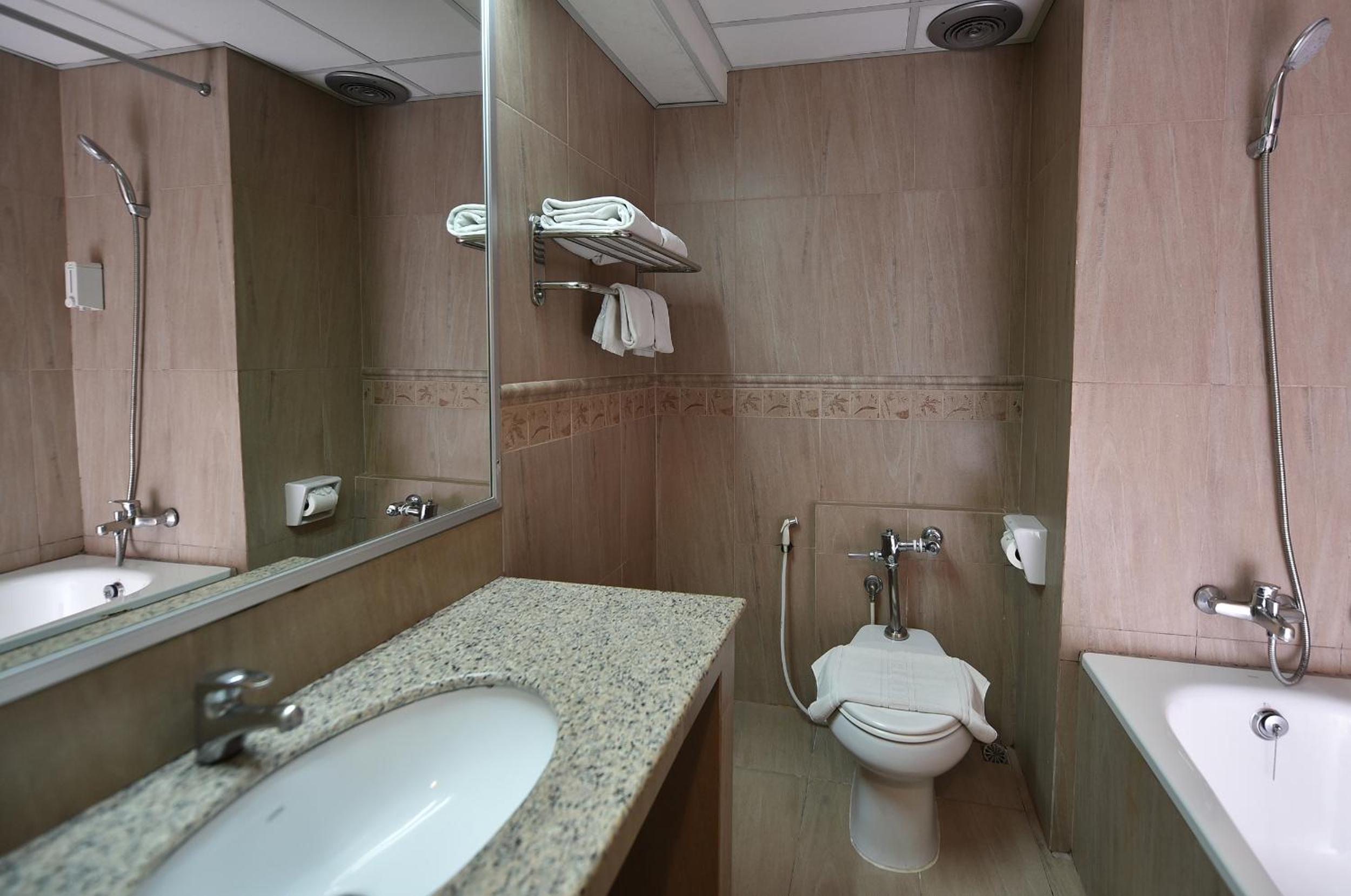 Deluxe King Room photo 2