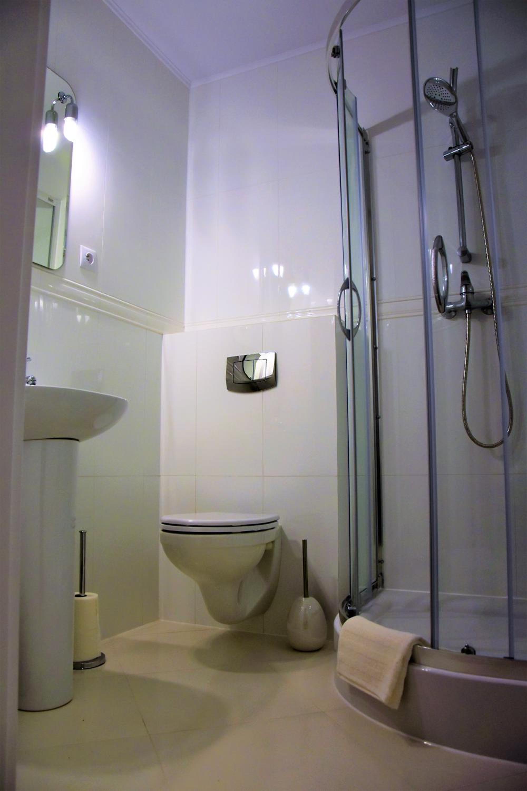 Deluxe Double or Twin Room - Photo 2