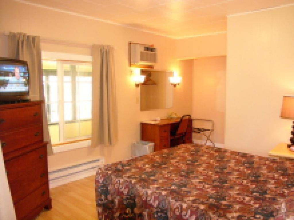 Standard Double Room photo 2