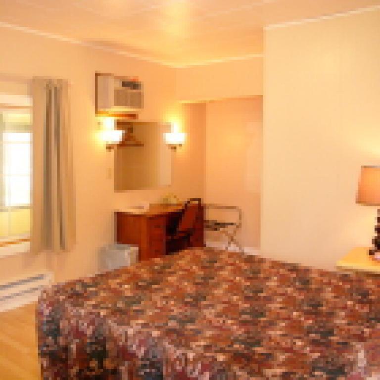 Standard Double Room photo 3