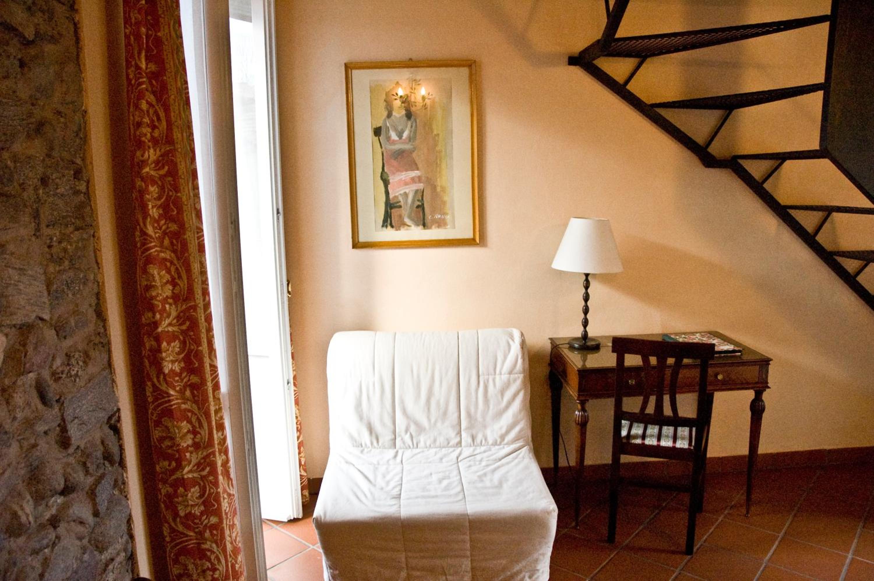 Double Room - Photo 23