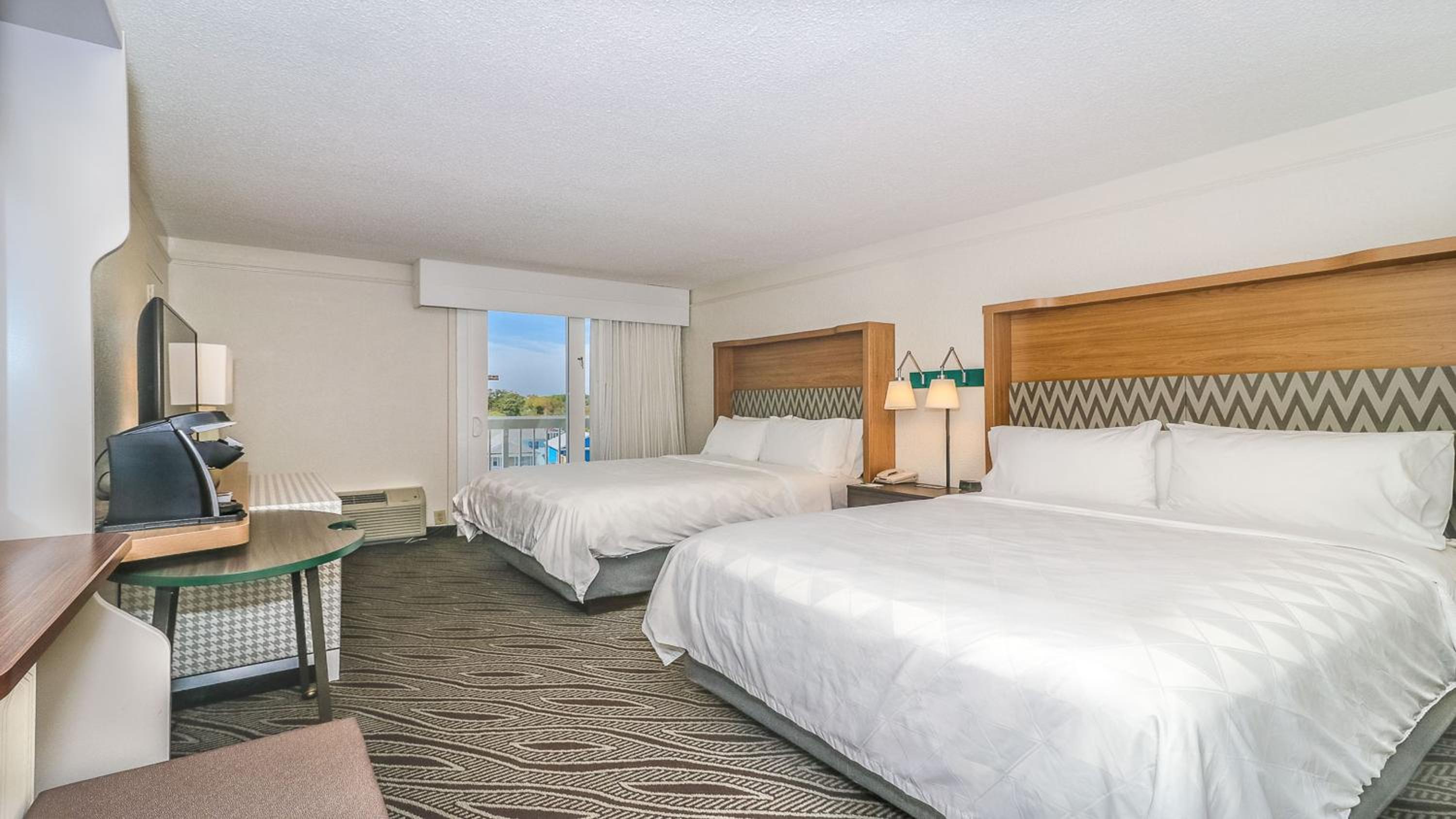 Premium Twin Room with Balcony photo 1