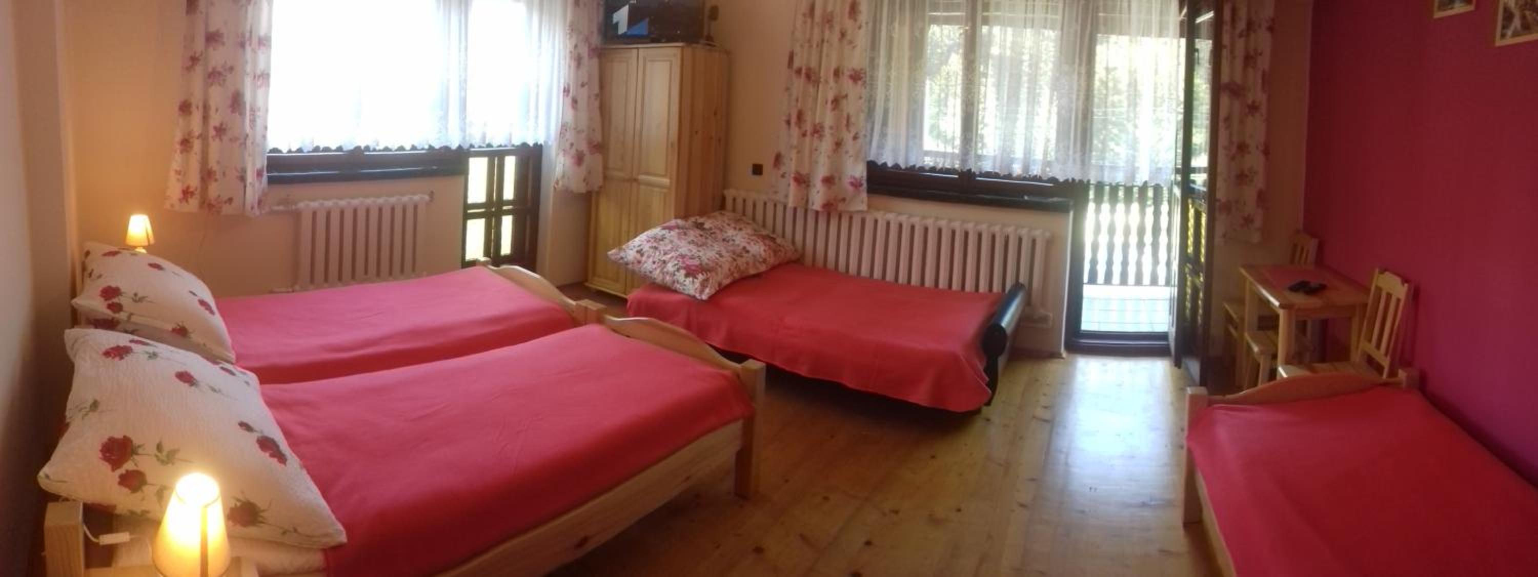 Quadruple Room with Private External Bathroom photo 2