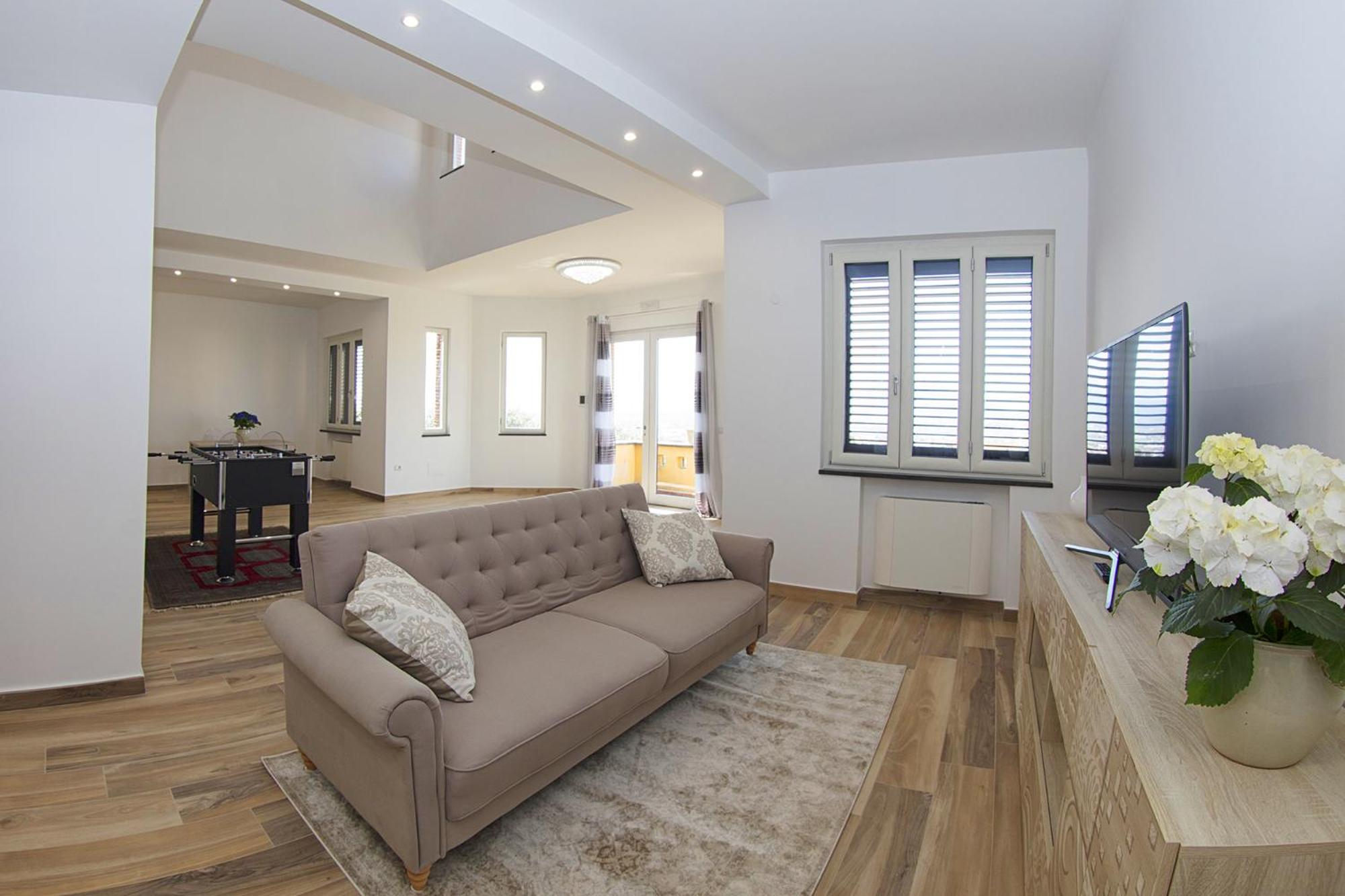 Queen Suite with Pool View photo 1