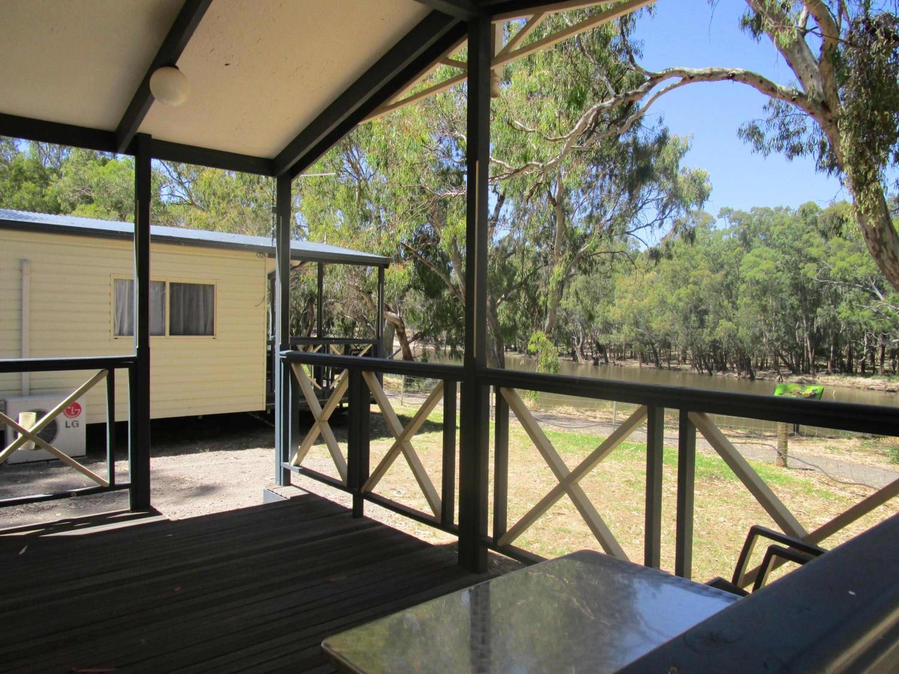 Family Deluxe Cabin photo 3