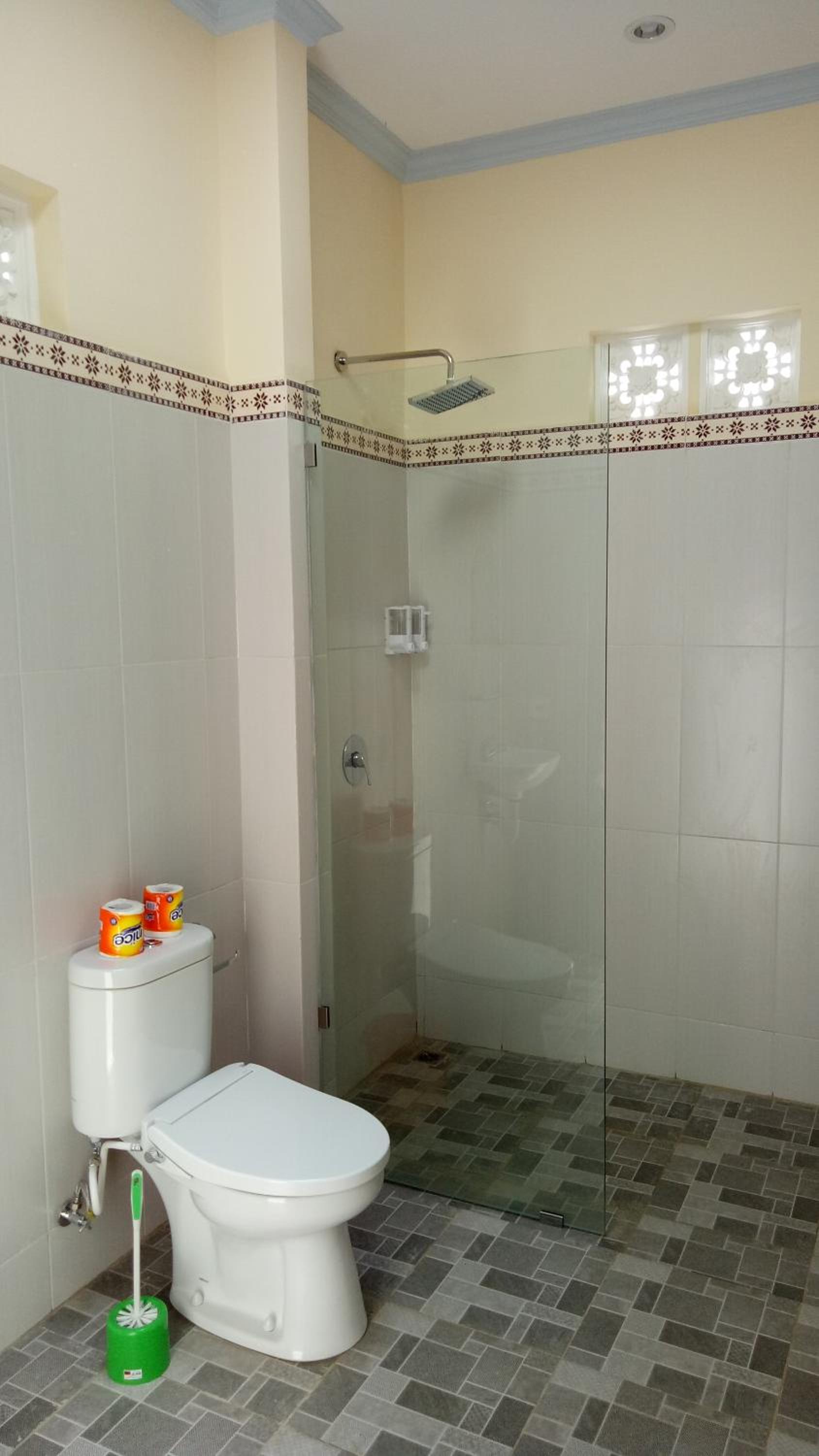 Standard Twin Room - Photo 5