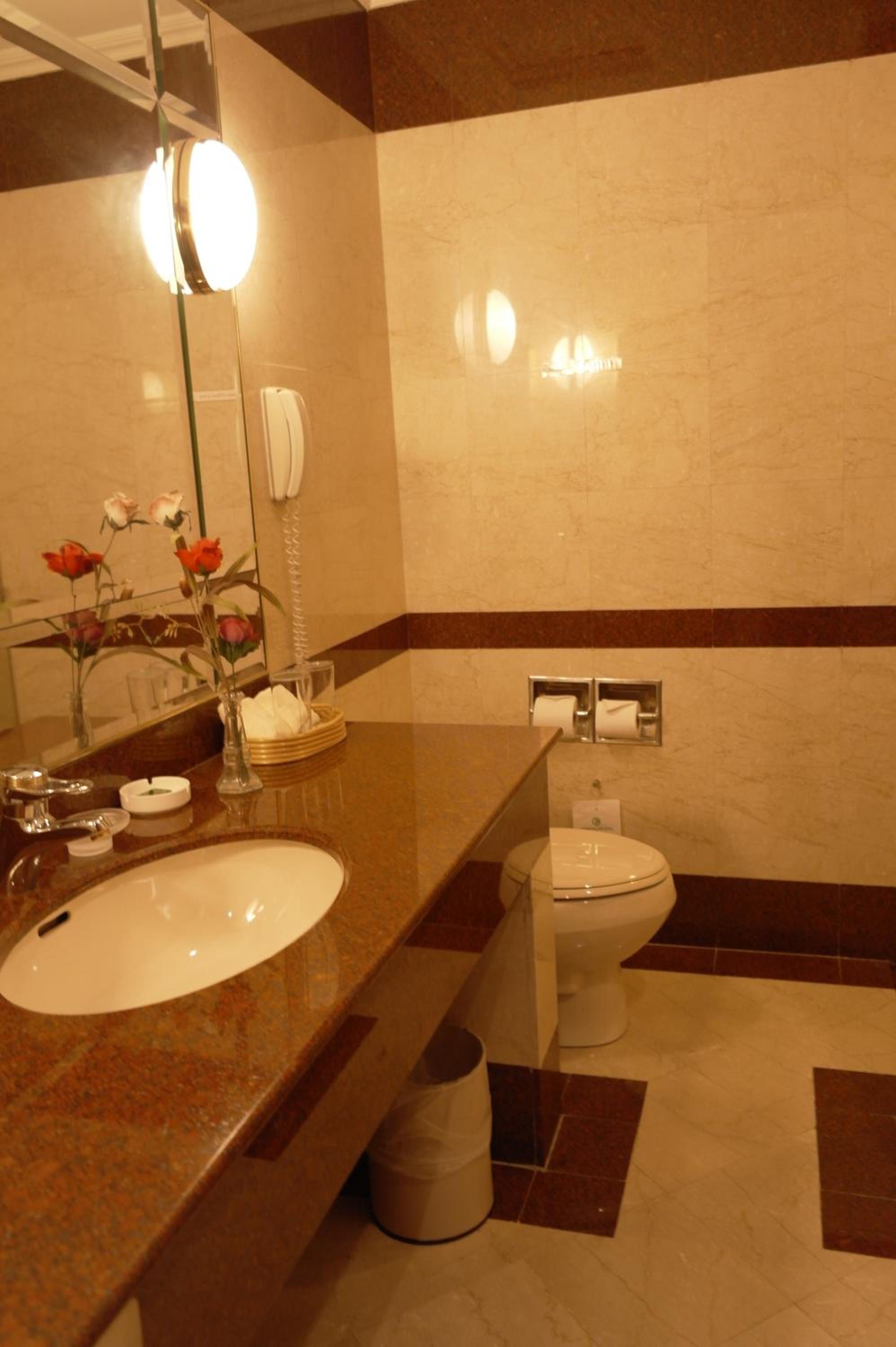 Deluxe Double Room with Balcony - Photo 3