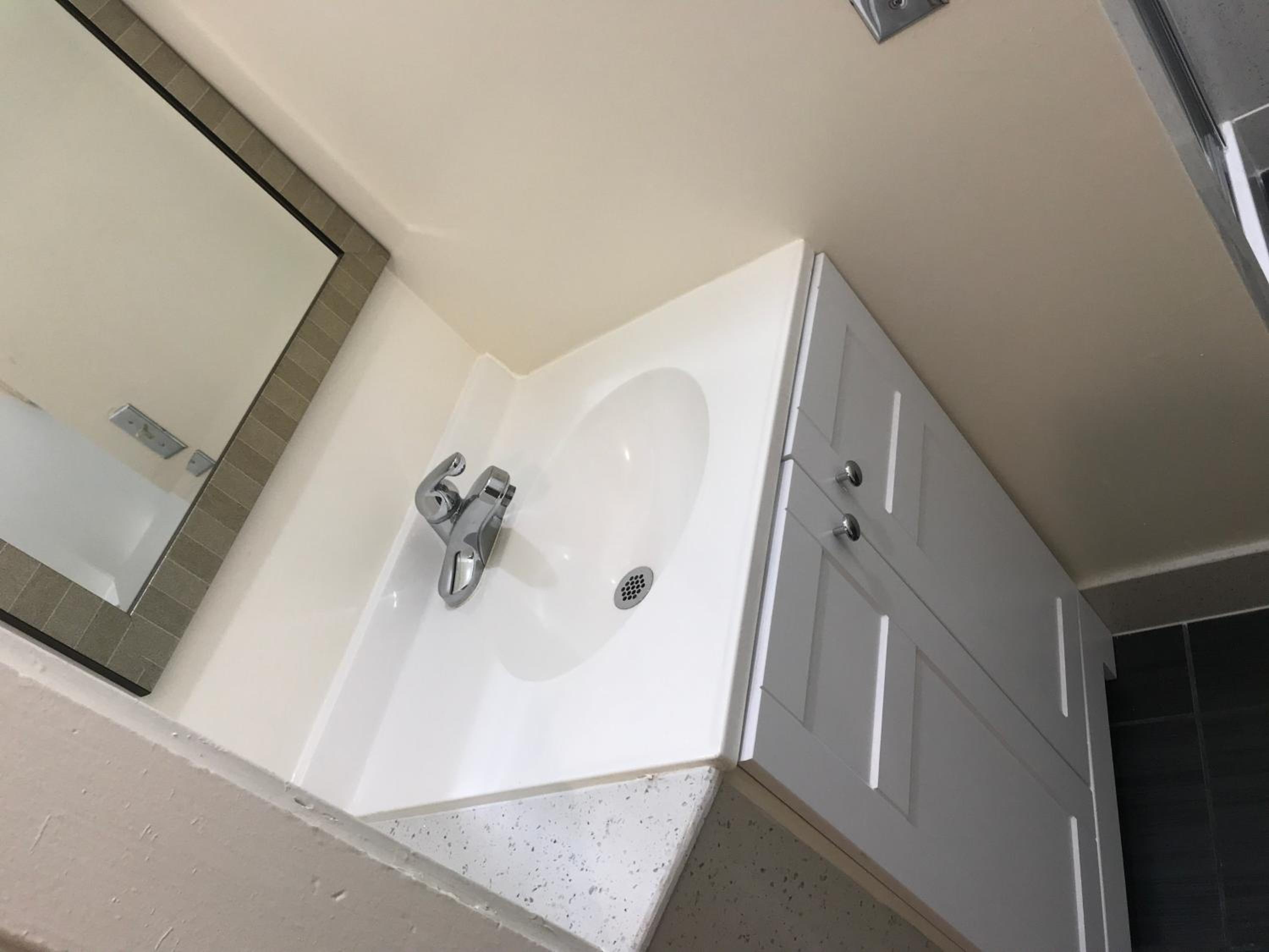 Double Room with Private Bathroom - Photo 4