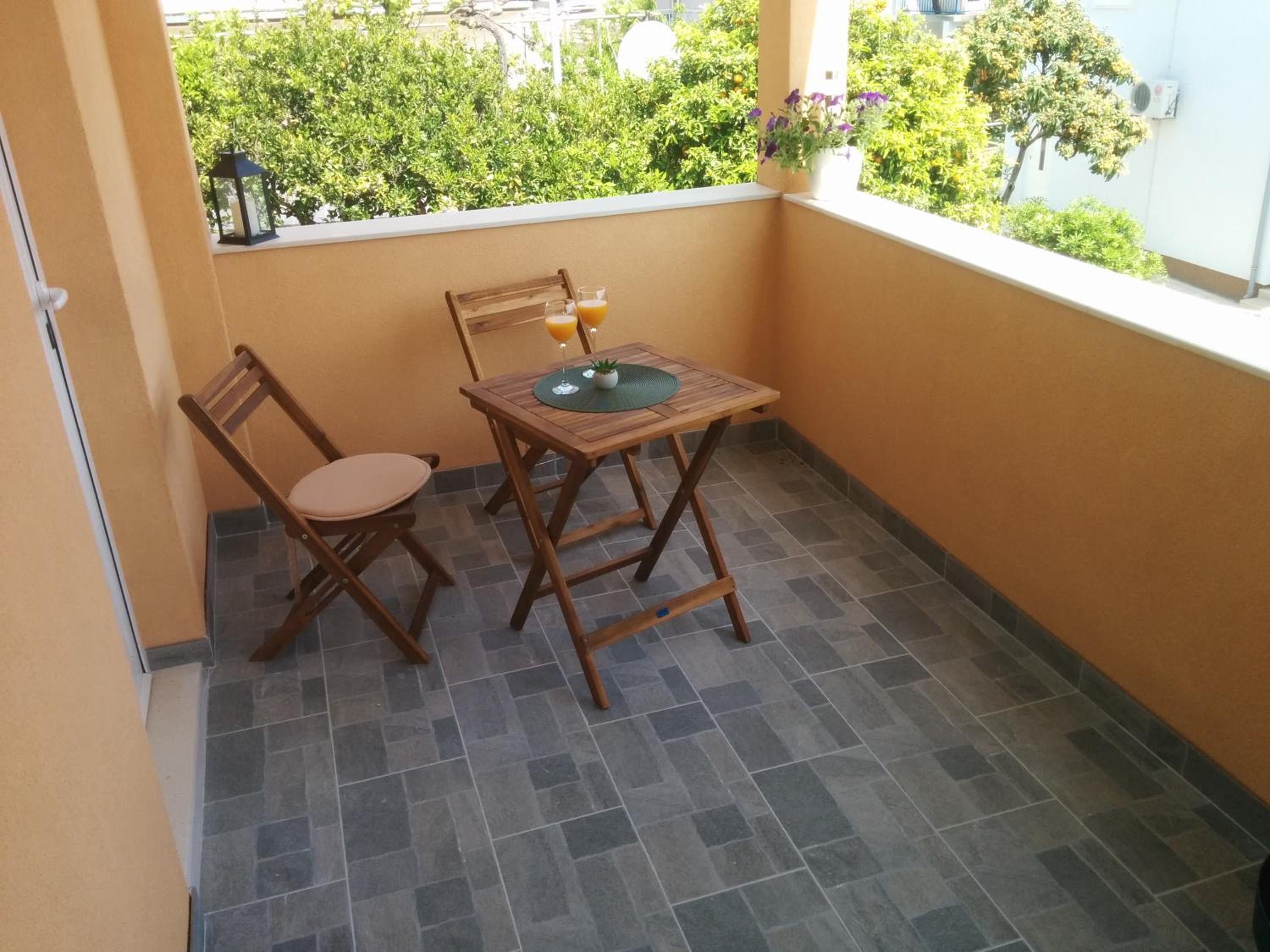 Apartment with Balcony photo 1