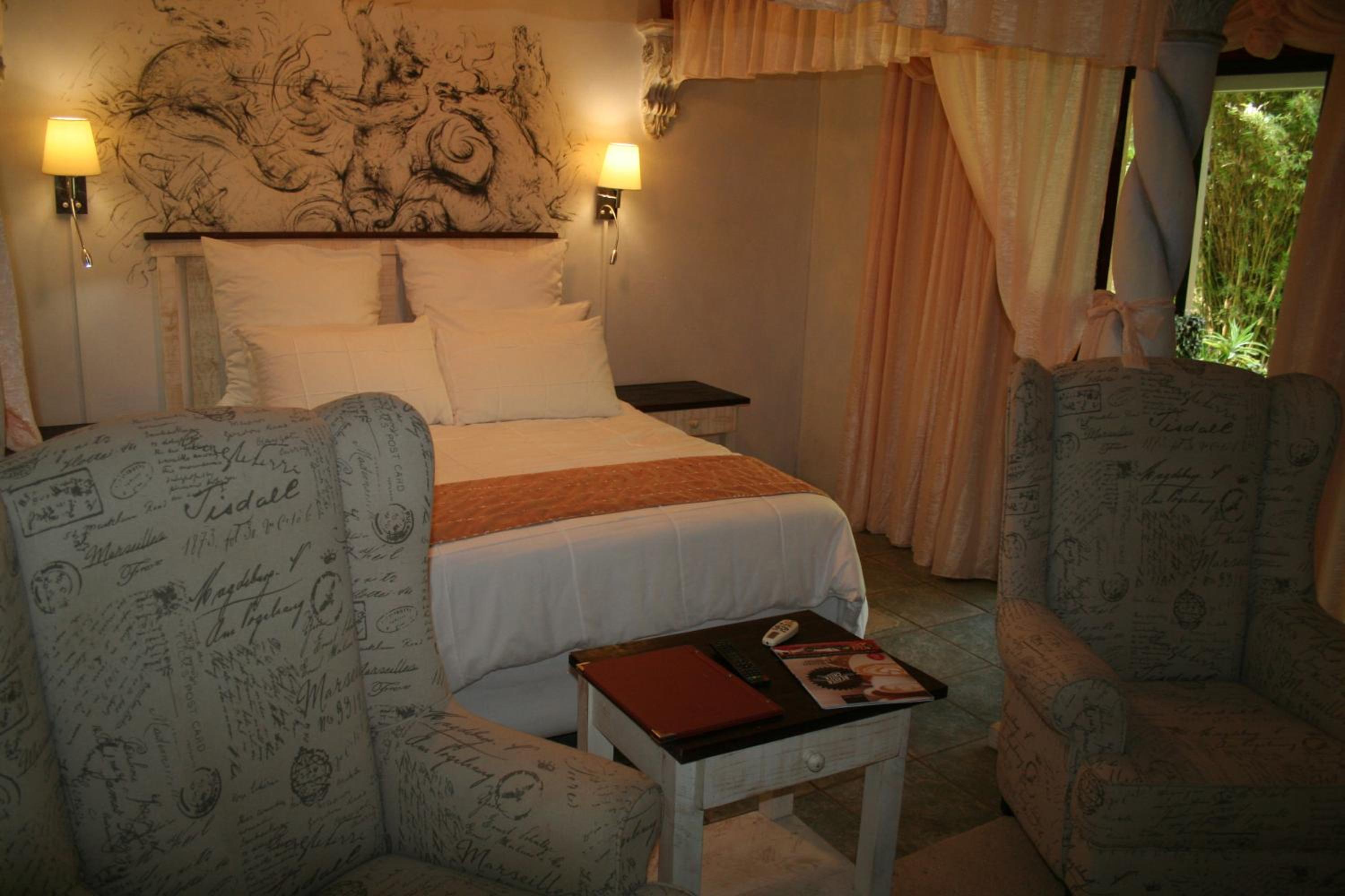 Deluxe Queen Room photo 2