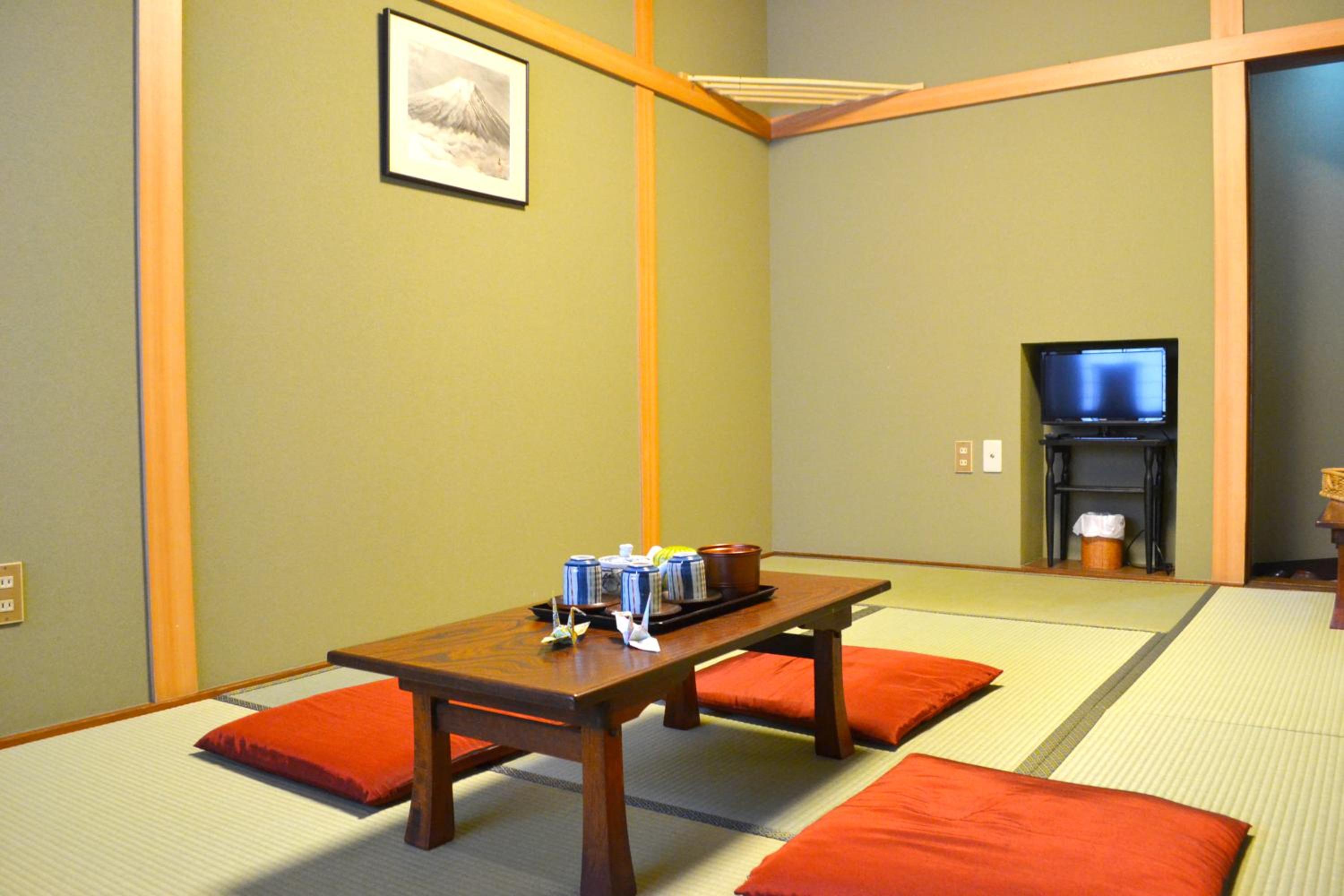 Japanese-Style Single Room with Shared Bathroom - Non-Smoking  photo 3
